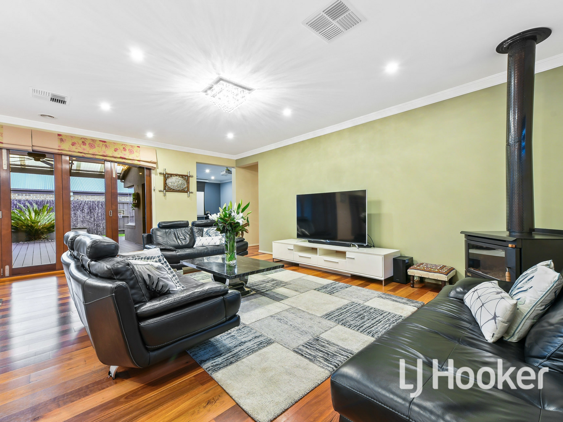 4 Nature Circuit, CRANBOURNE NORTH