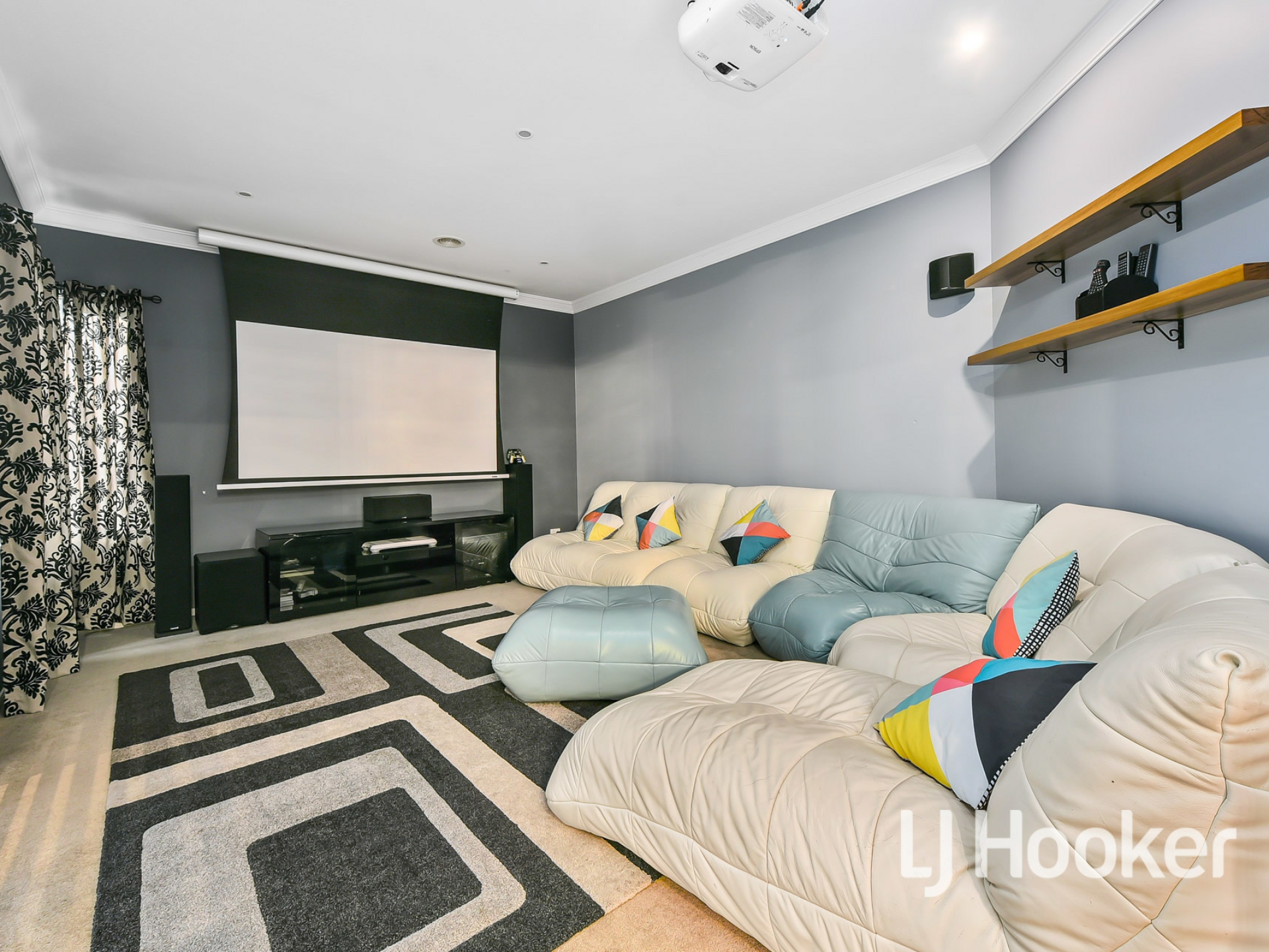 4 Nature Circuit, CRANBOURNE NORTH