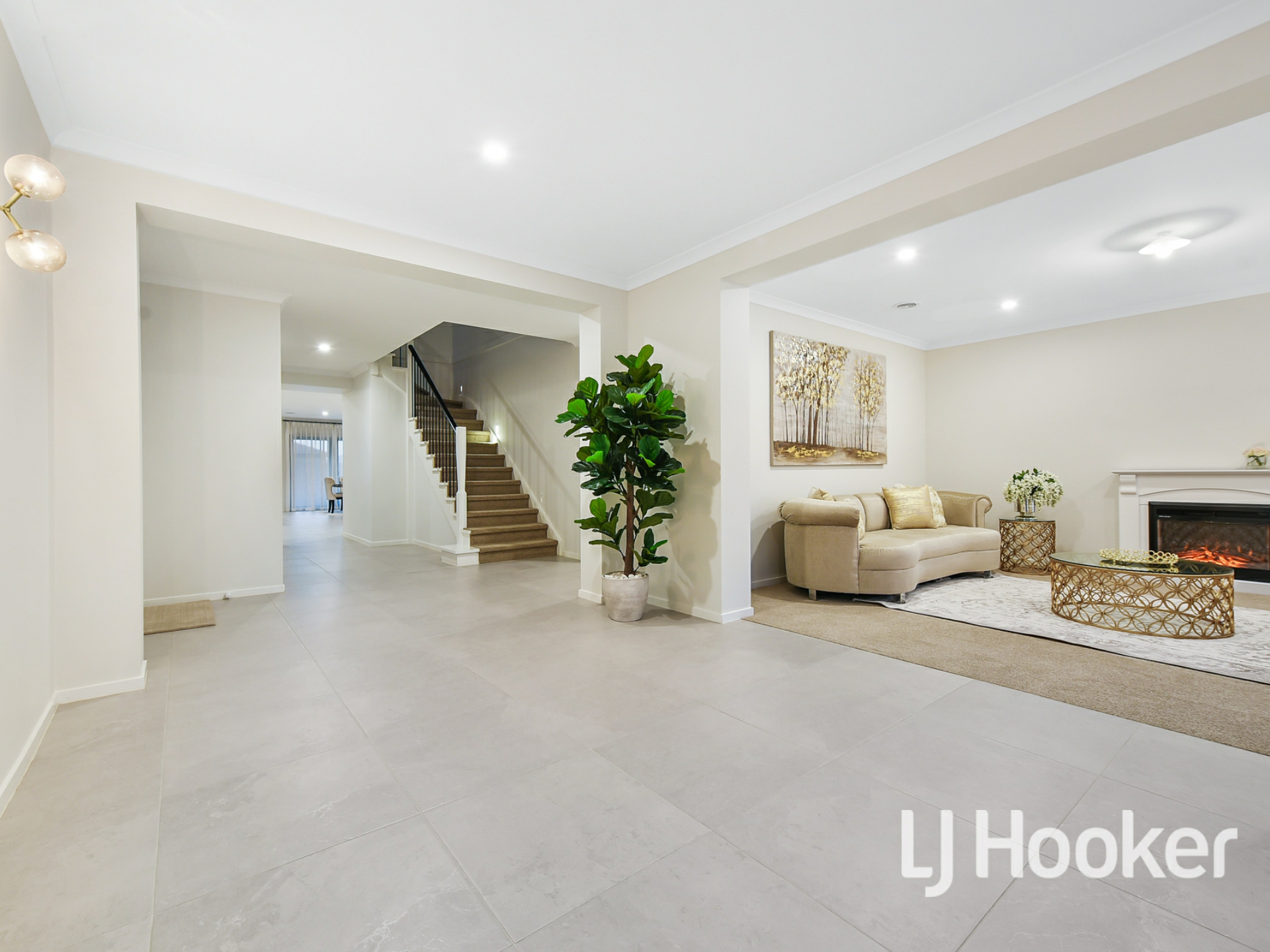 14 Verdant Drive, CLYDE NORTH