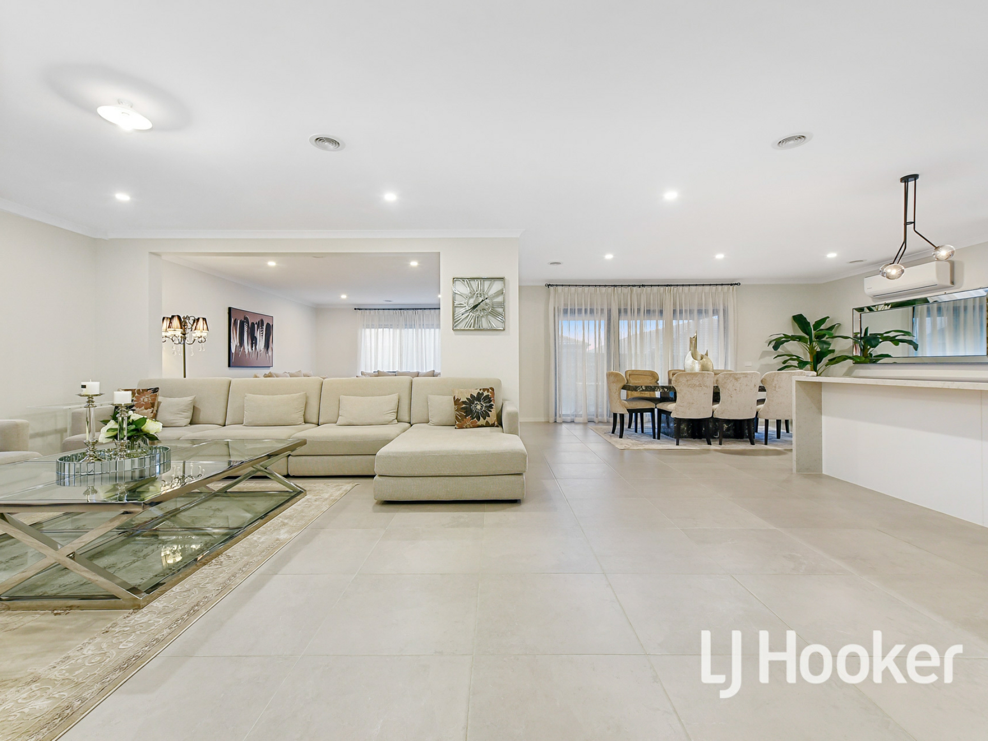 14 Verdant Drive, CLYDE NORTH
