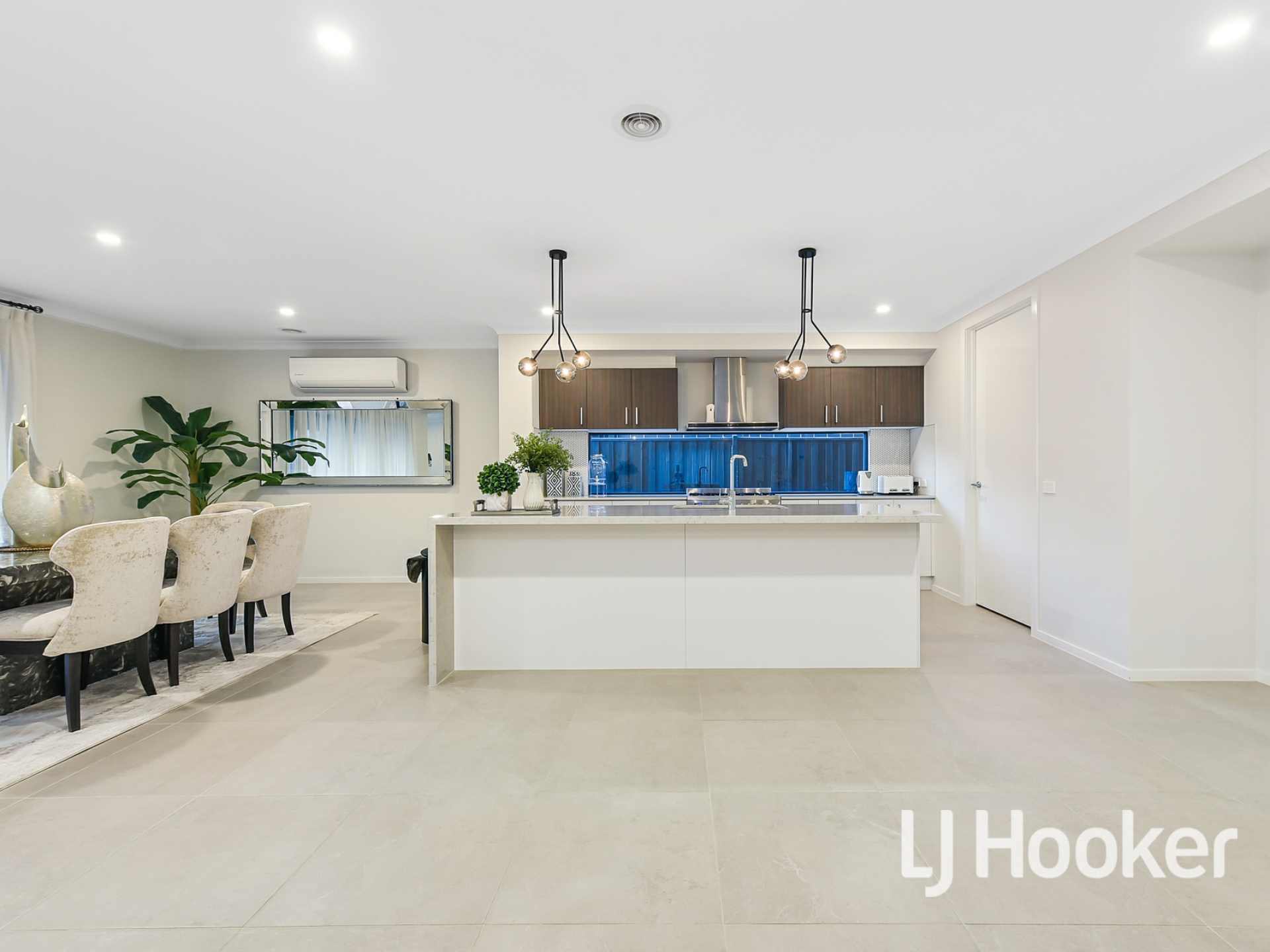14 Verdant Drive, CLYDE NORTH