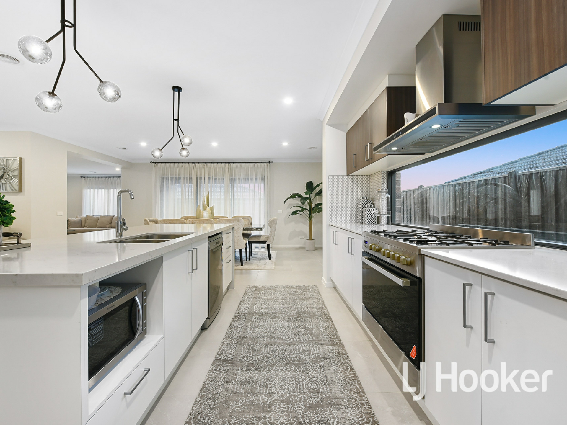 14 Verdant Drive, CLYDE NORTH