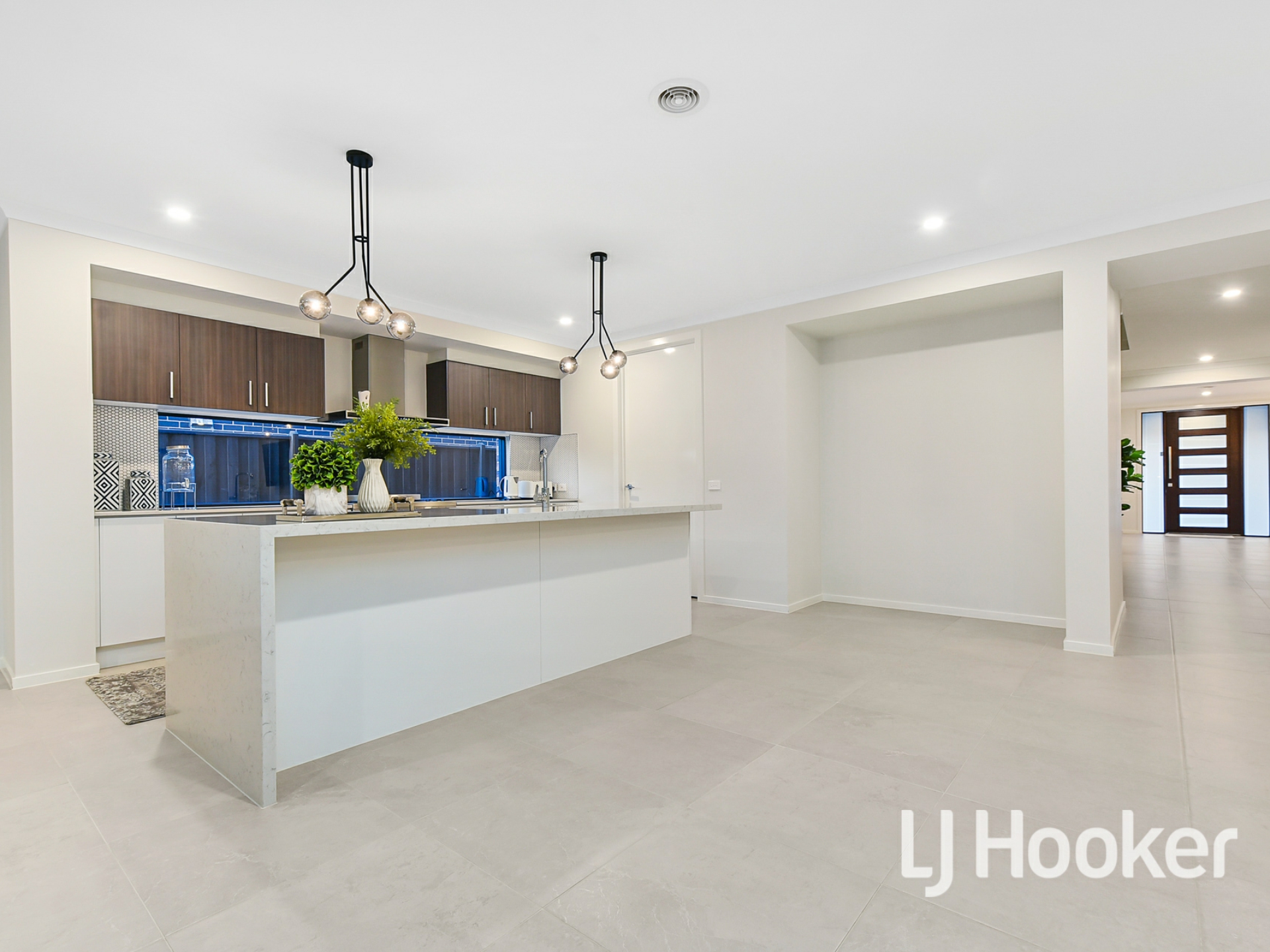 14 Verdant Drive, CLYDE NORTH