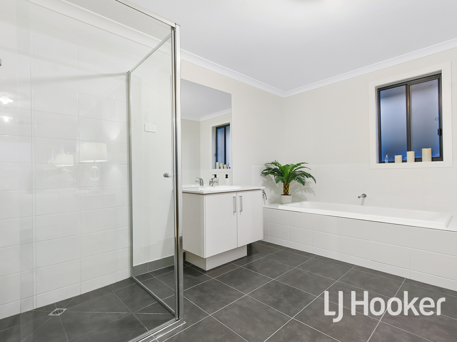 14 Verdant Drive, CLYDE NORTH