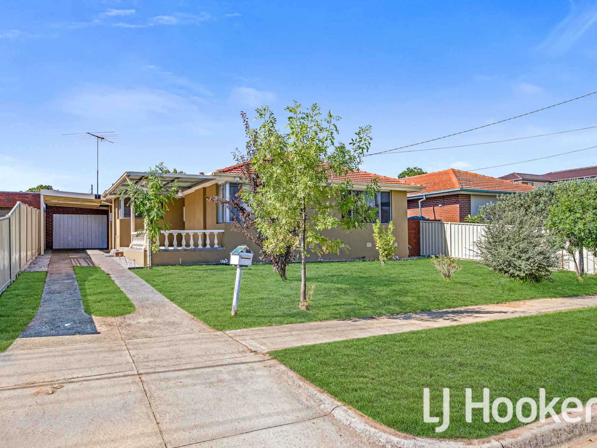27 First Avenue, Dandenong North