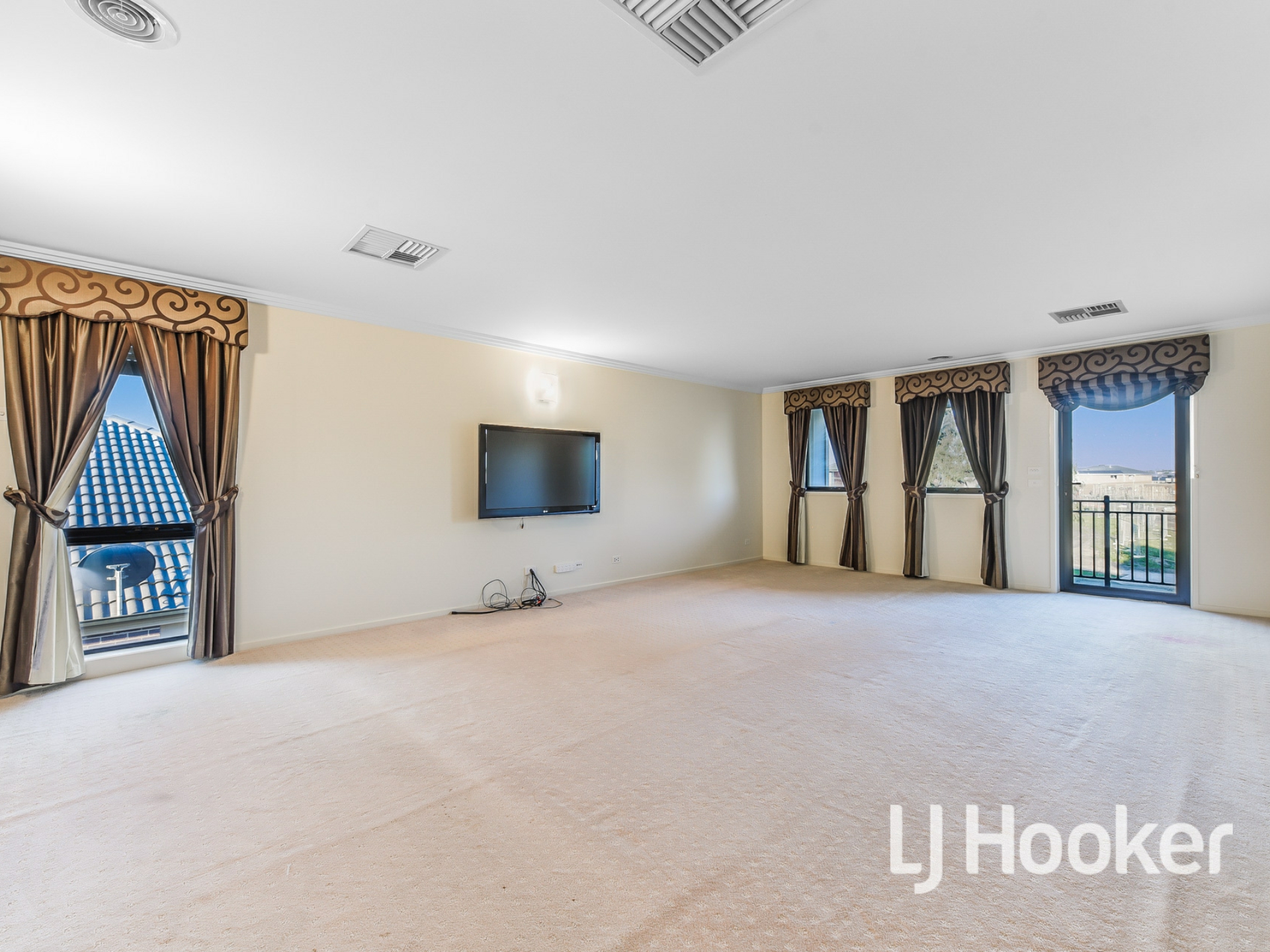 109 Lyndhurst Boulevard, LYNDHURST