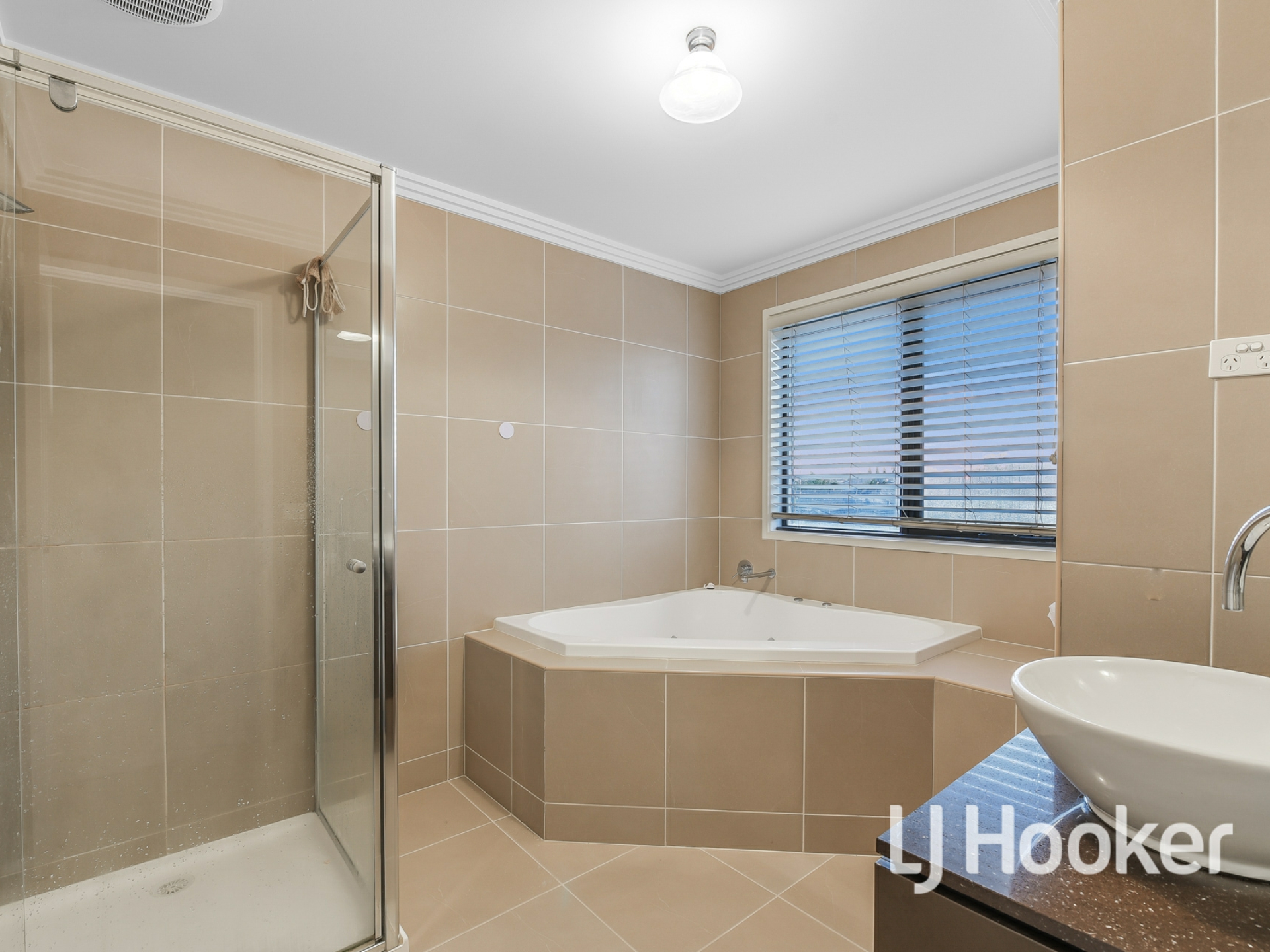 109 Lyndhurst Boulevard, LYNDHURST