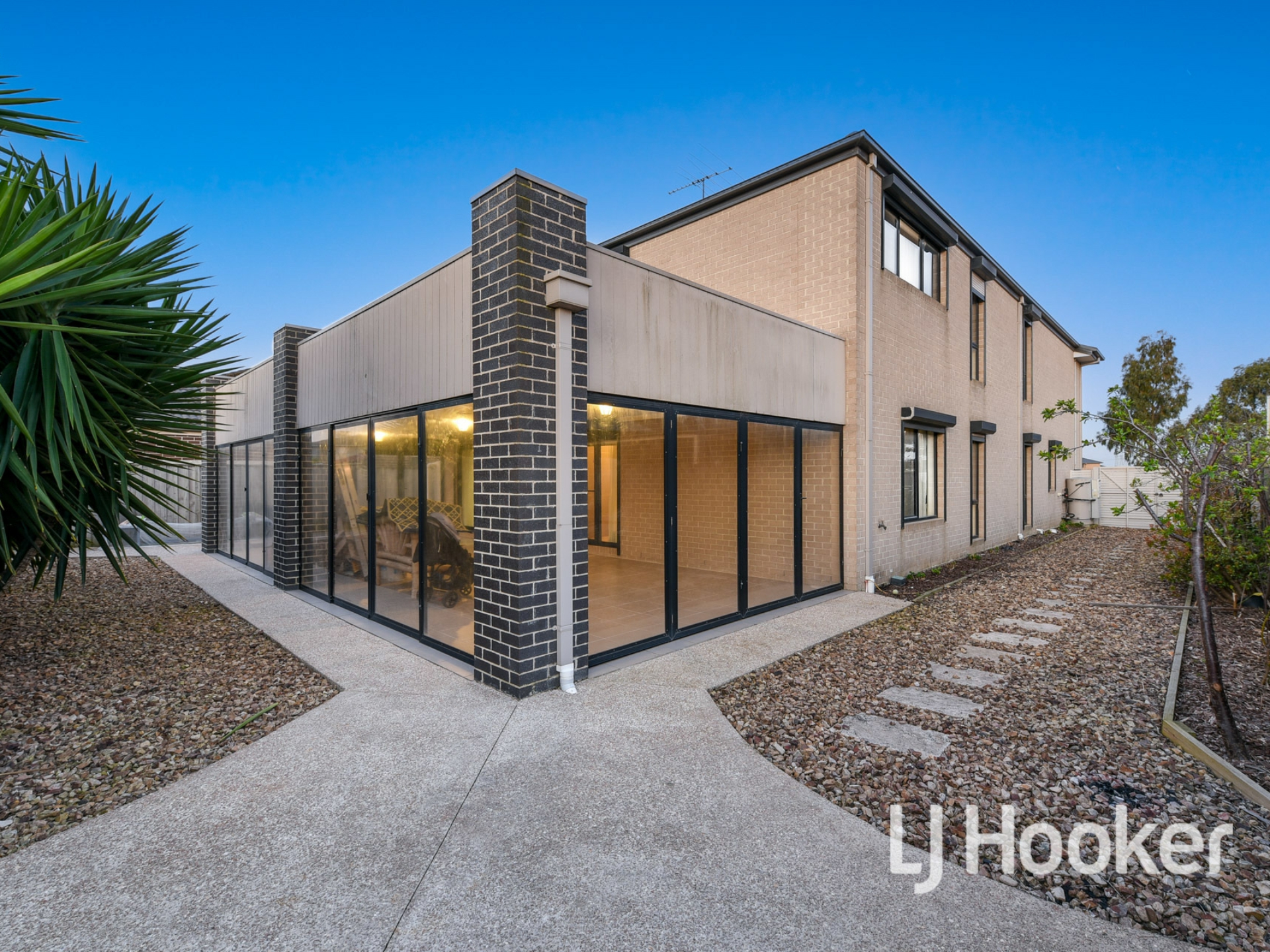109 Lyndhurst Boulevard, LYNDHURST