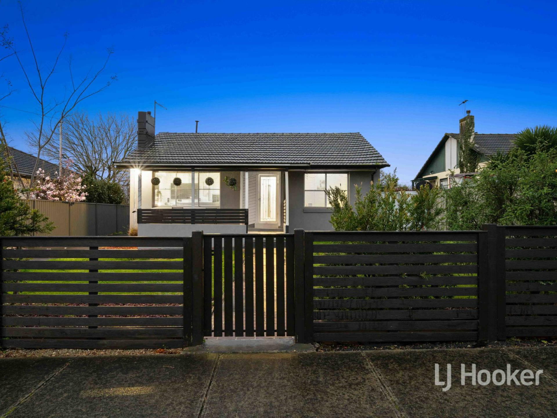 12 Claret Street, Doveton