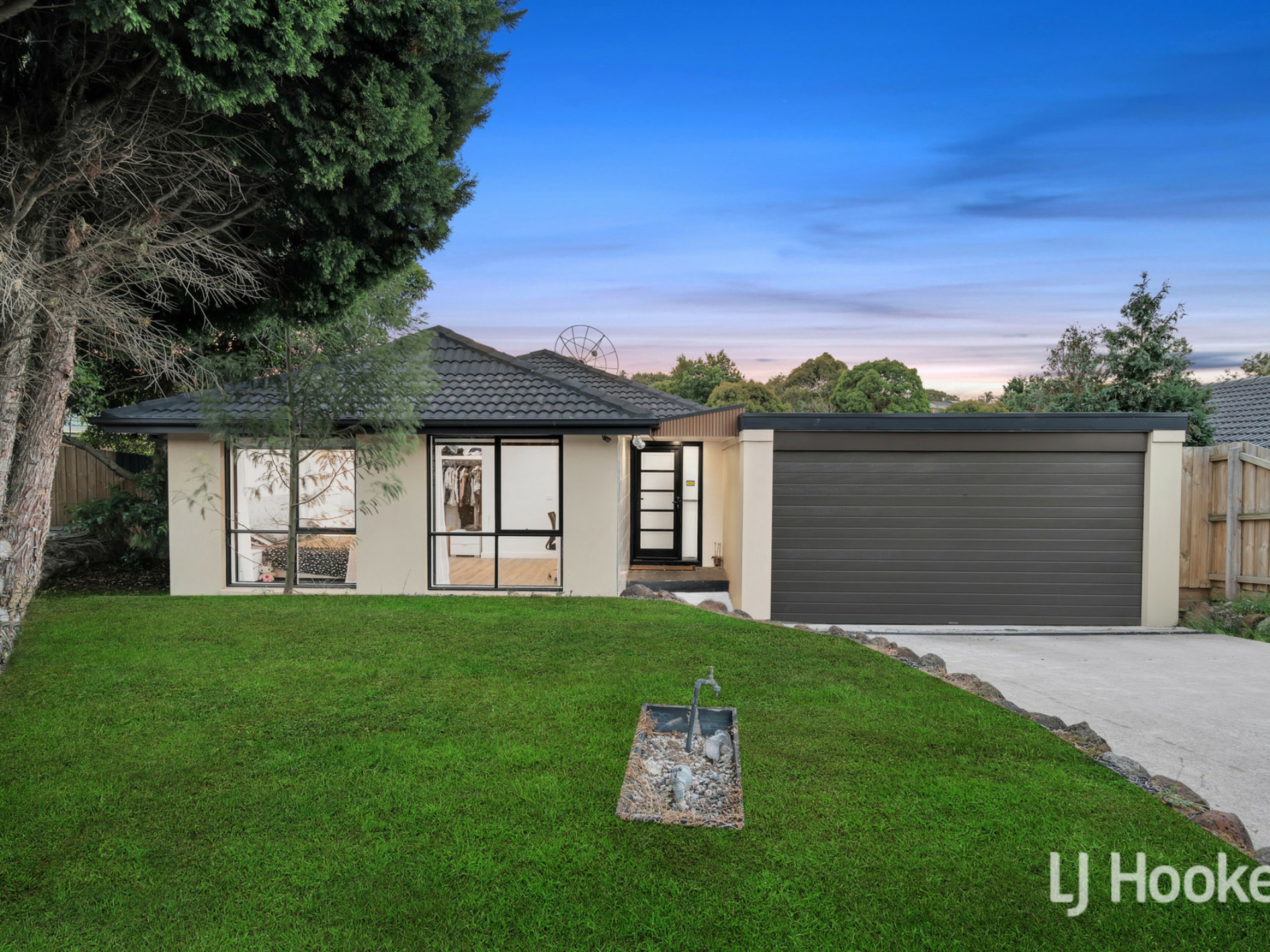 59 Sydney Parkinson Avenue, ENDEAVOUR HILLS