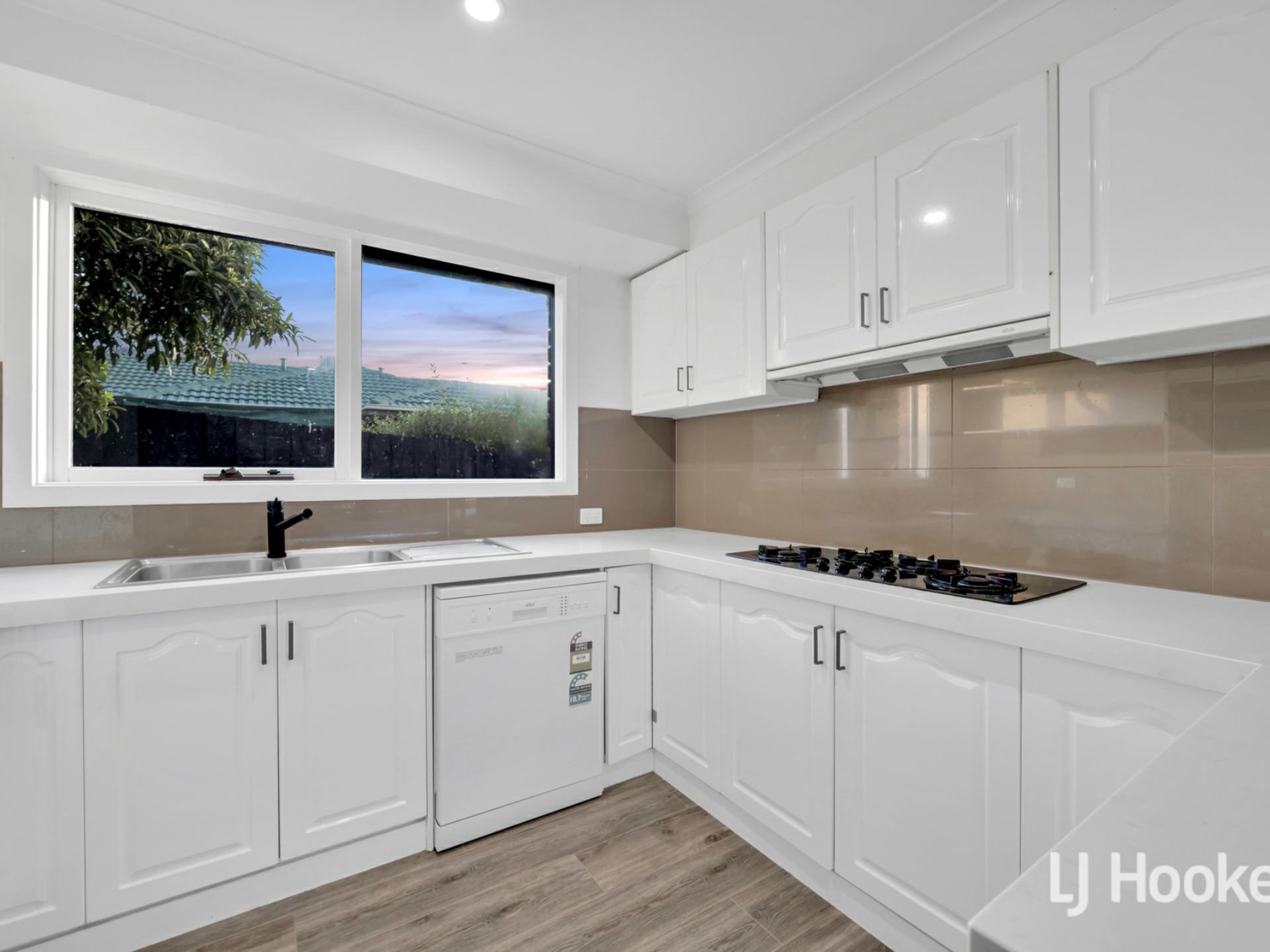 59 Sydney Parkinson Avenue, ENDEAVOUR HILLS