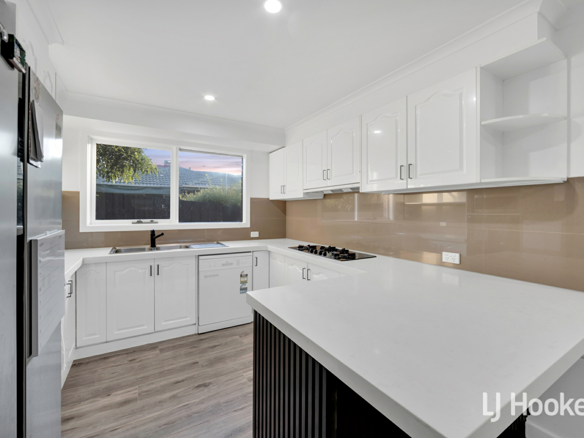 59 Sydney Parkinson Avenue, ENDEAVOUR HILLS