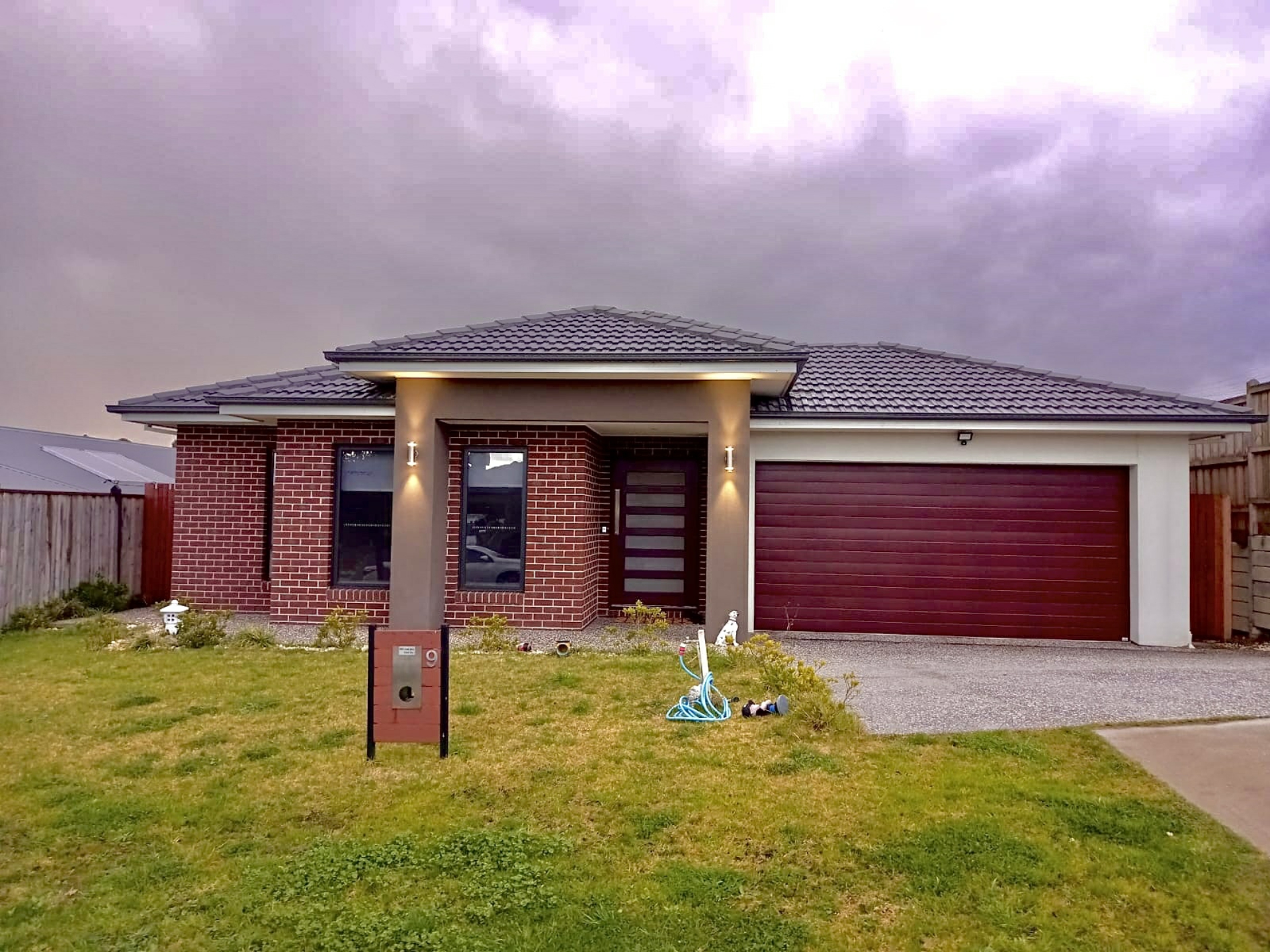 9 Greenbank Drive, PAKENHAM