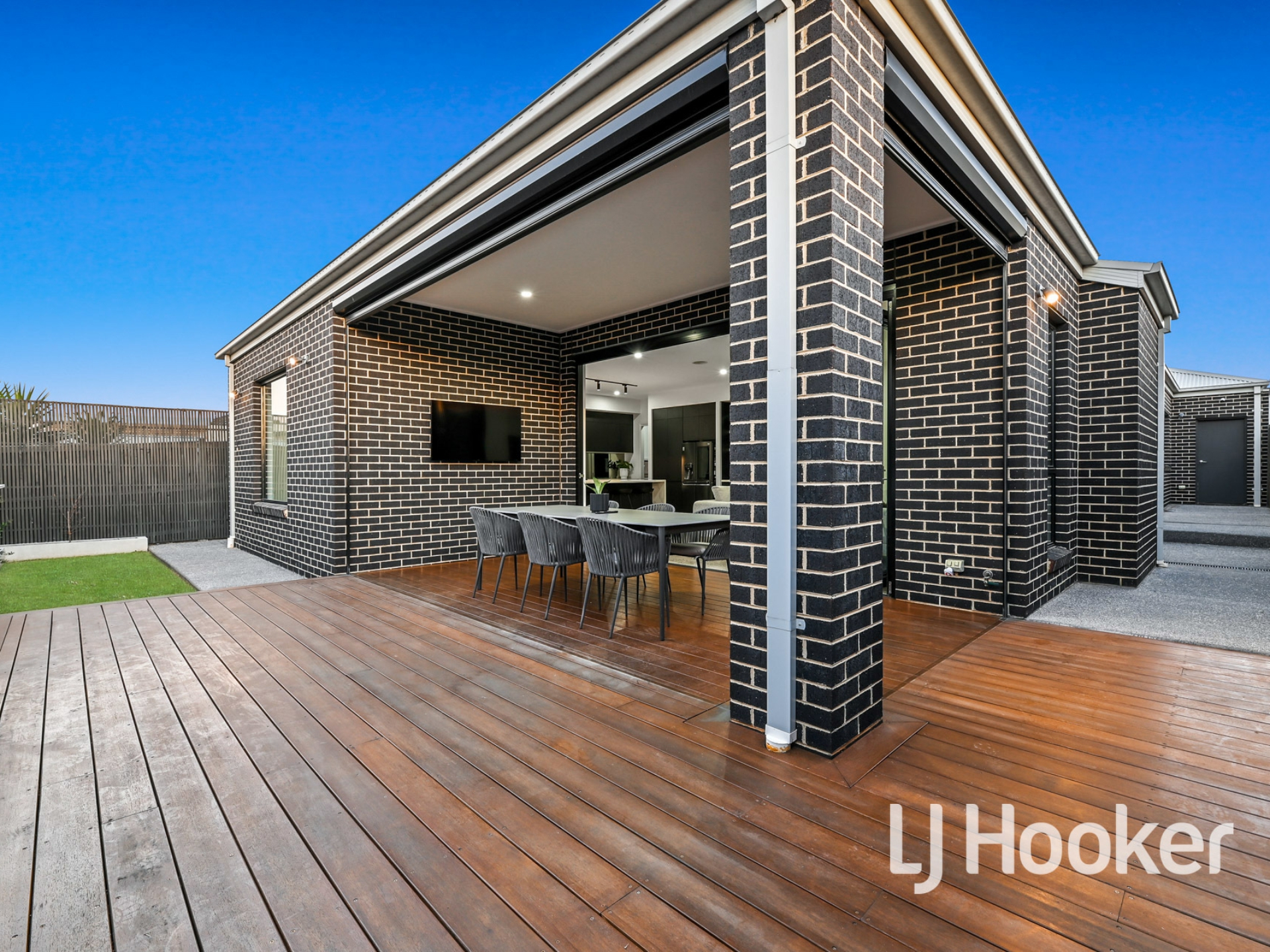 90 Rossiter Retreat, CRANBOURNE NORTH