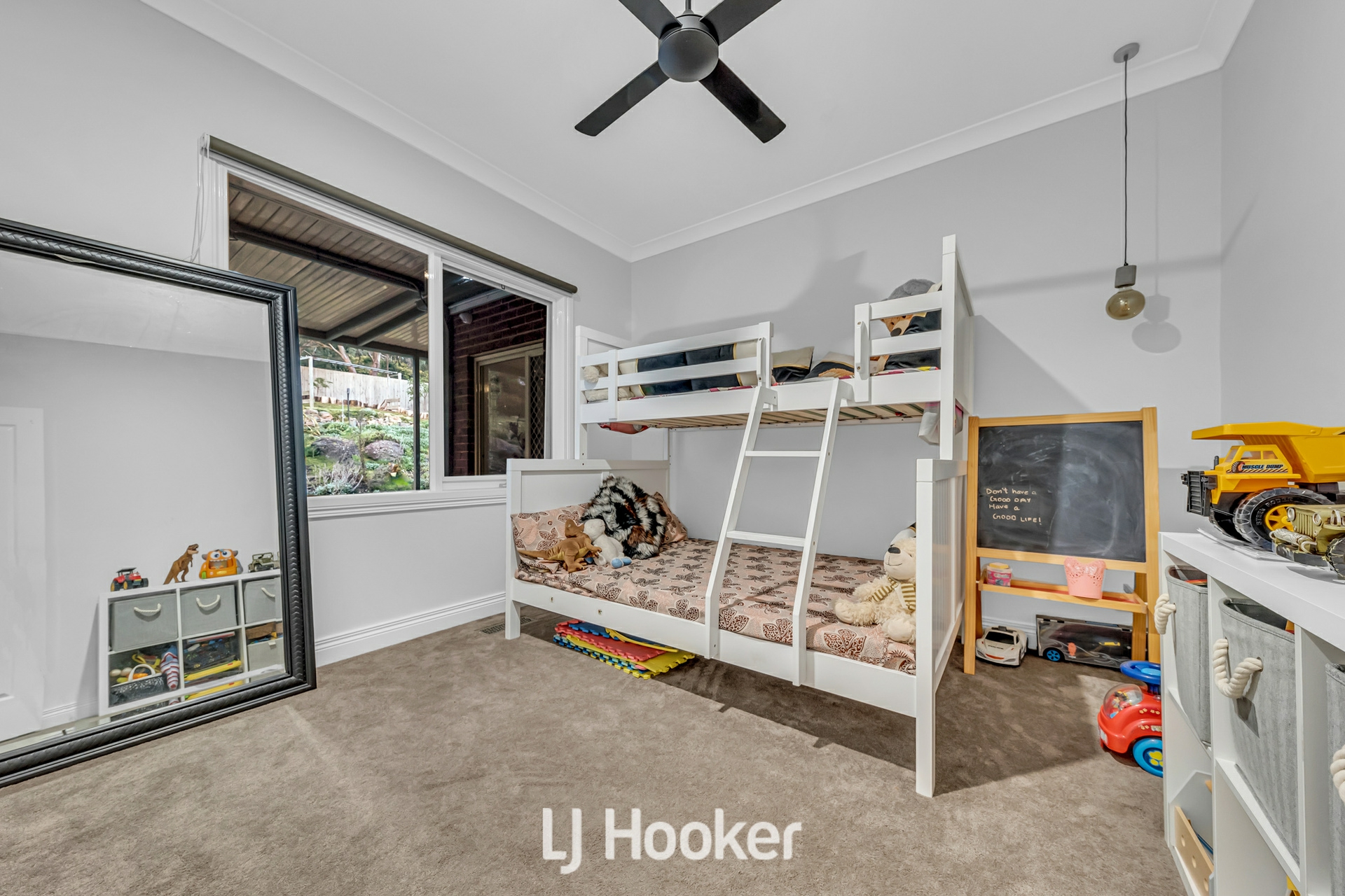 6 Greenview Close, LYSTERFIELD SOUTH
