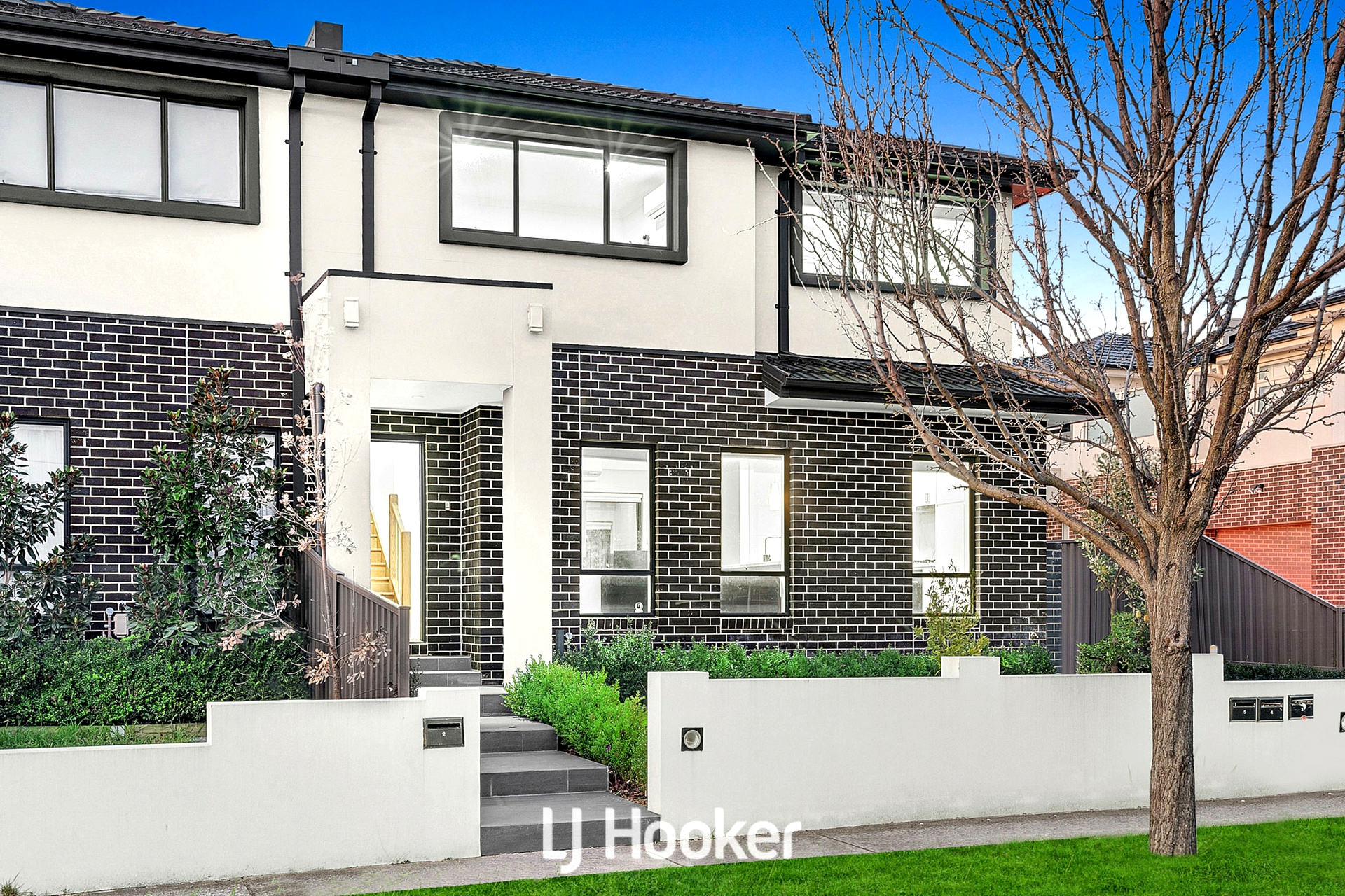 2/11 Edith Street, Dandenong