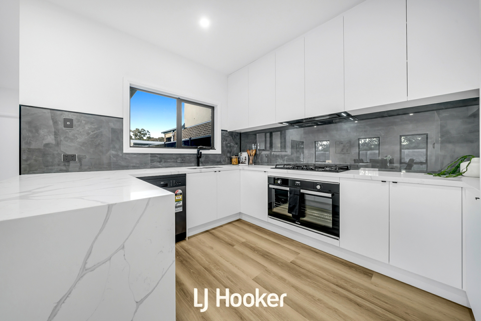 10 Robjant Street, HAMPTON PARK