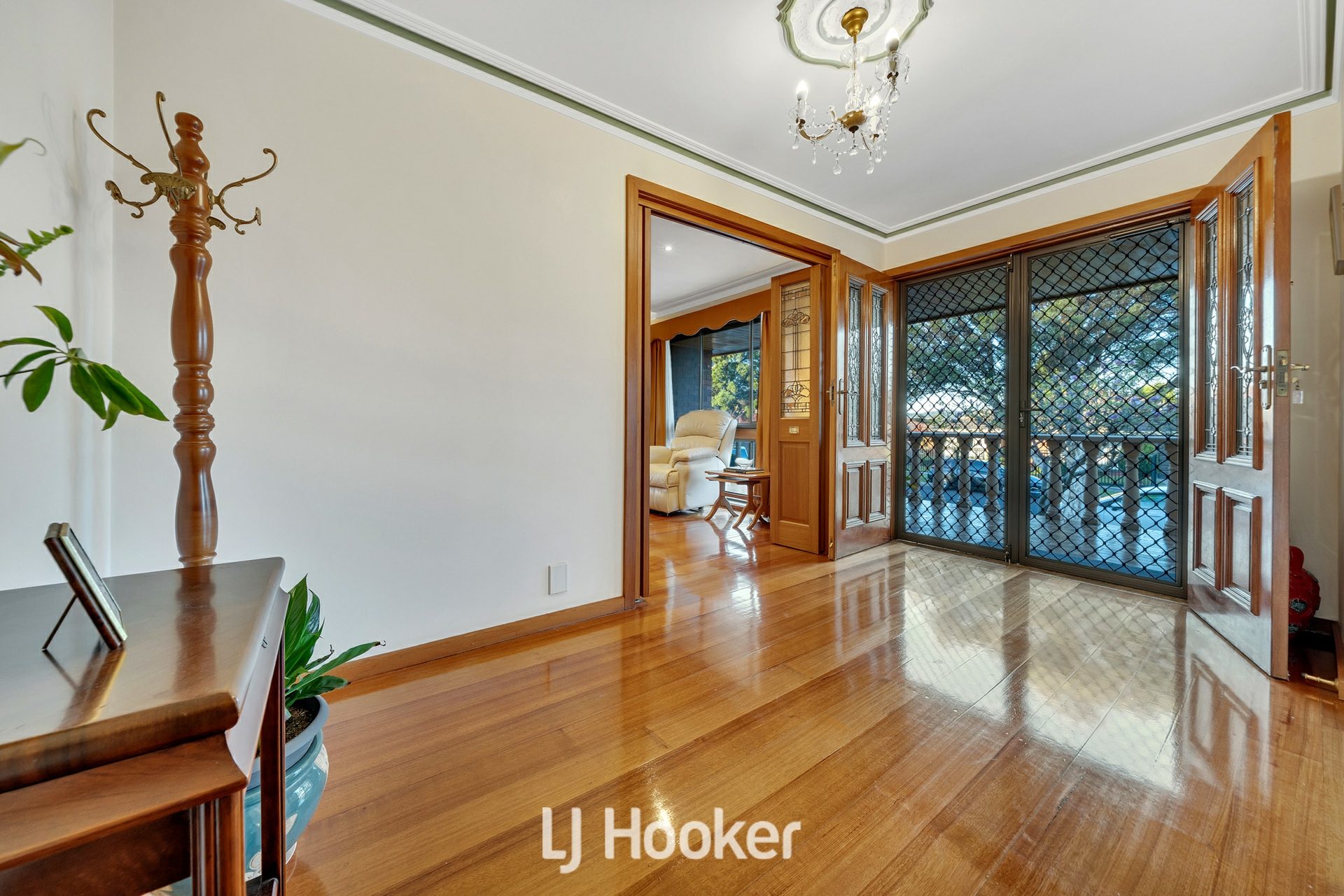 122 Rawdon Hill Drive, DANDENONG NORTH