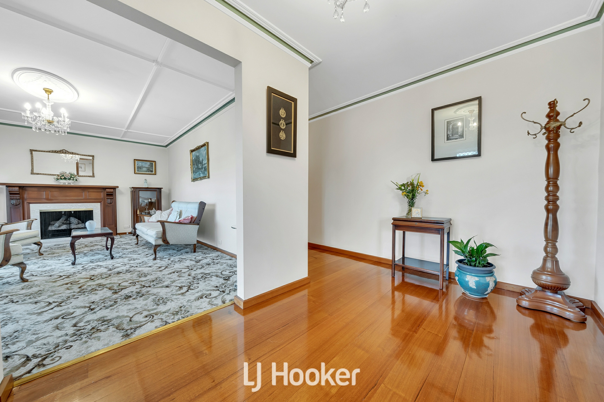 122 Rawdon Hill Drive, DANDENONG NORTH