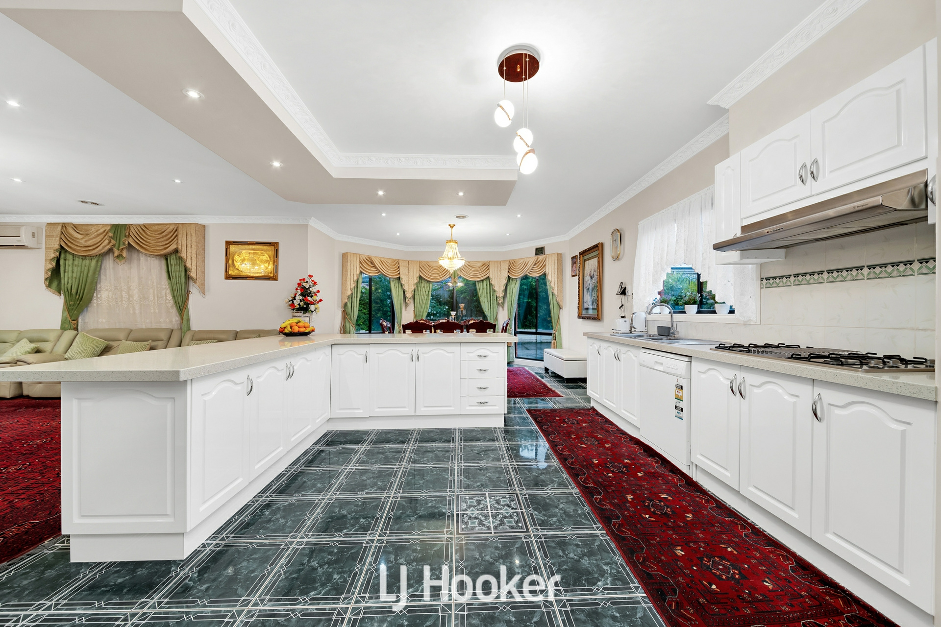 12 Longfield Way, NARRE WARREN SOUTH
