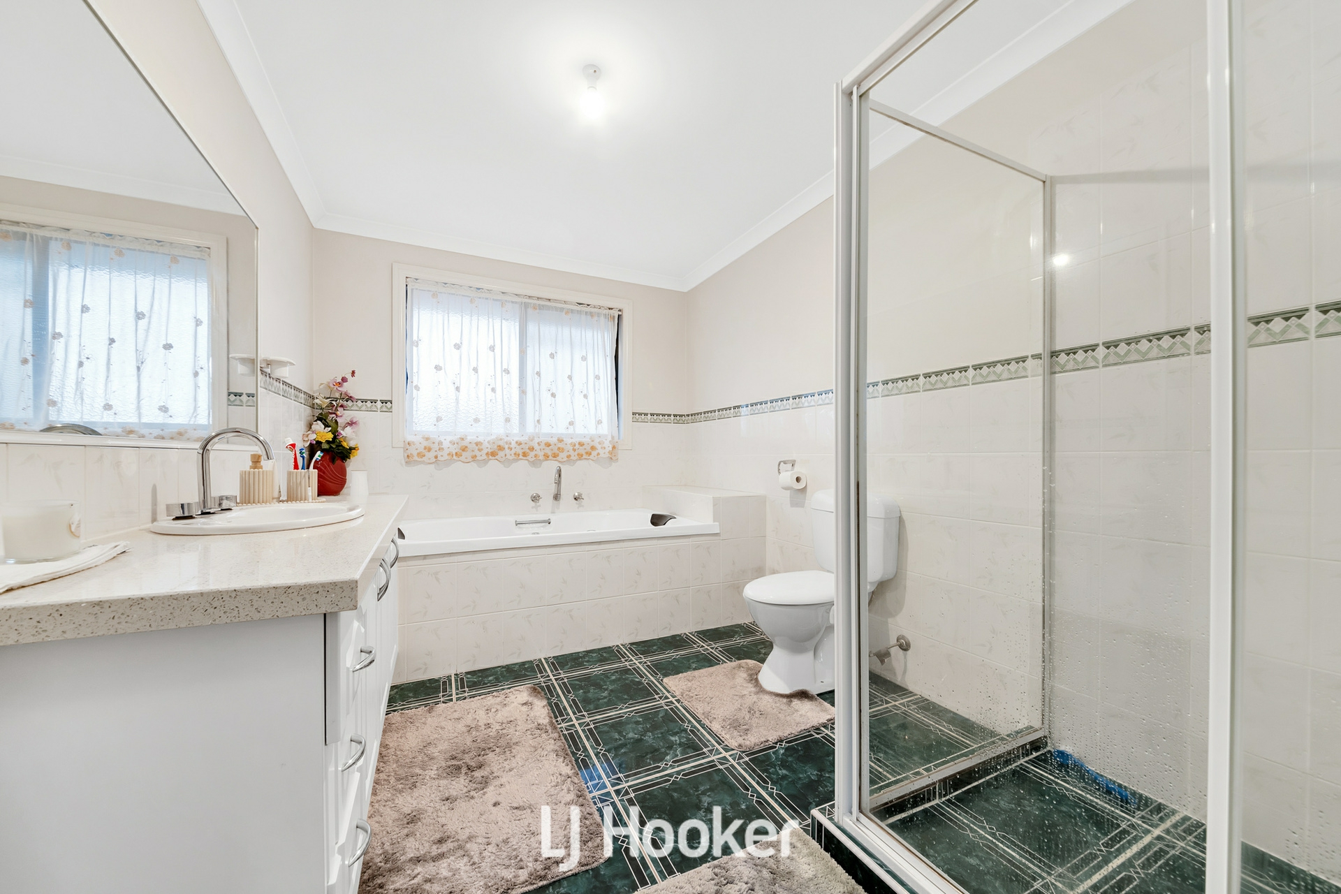 12 Longfield Way, NARRE WARREN SOUTH