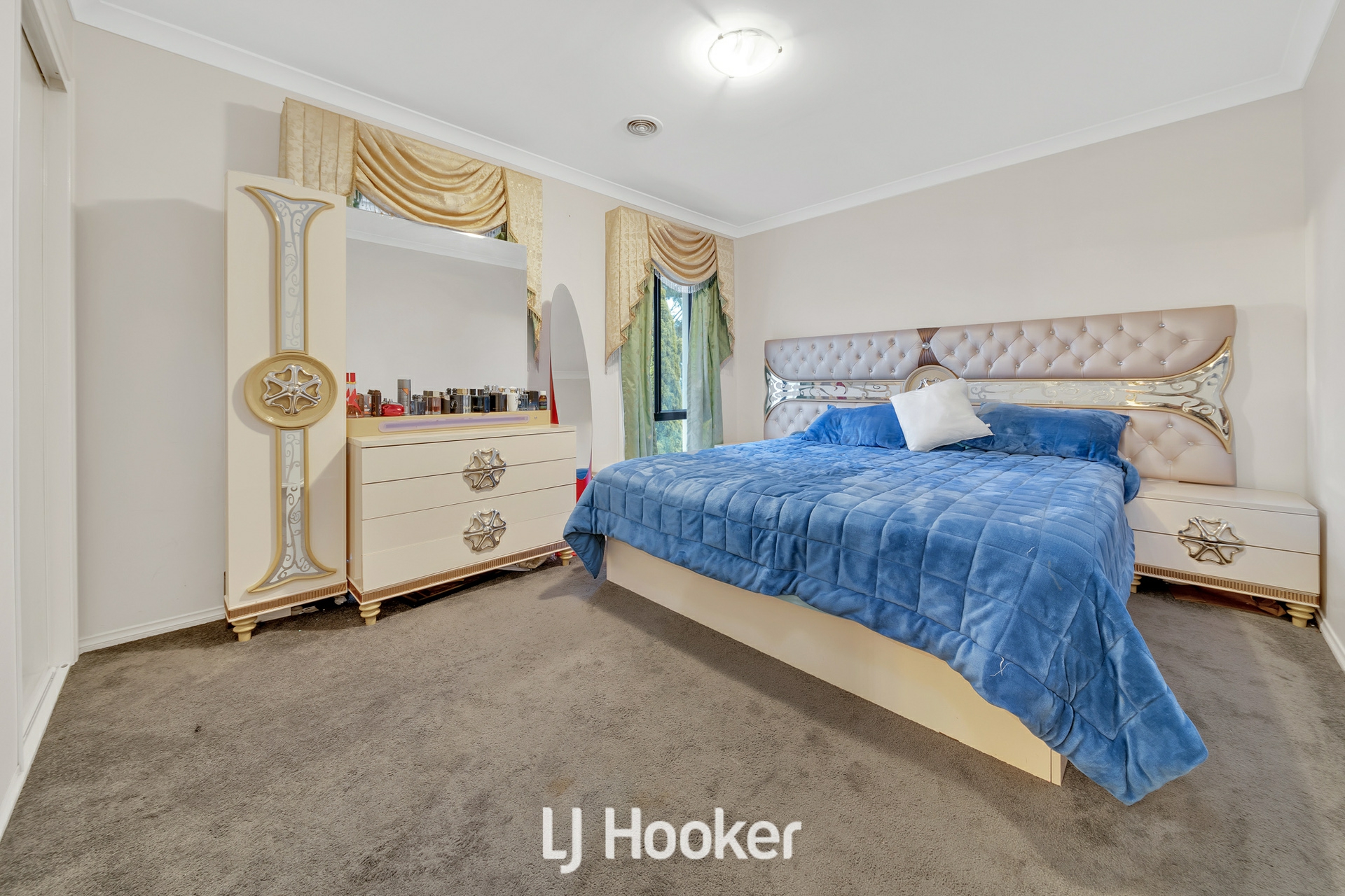 12 Longfield Way, NARRE WARREN SOUTH