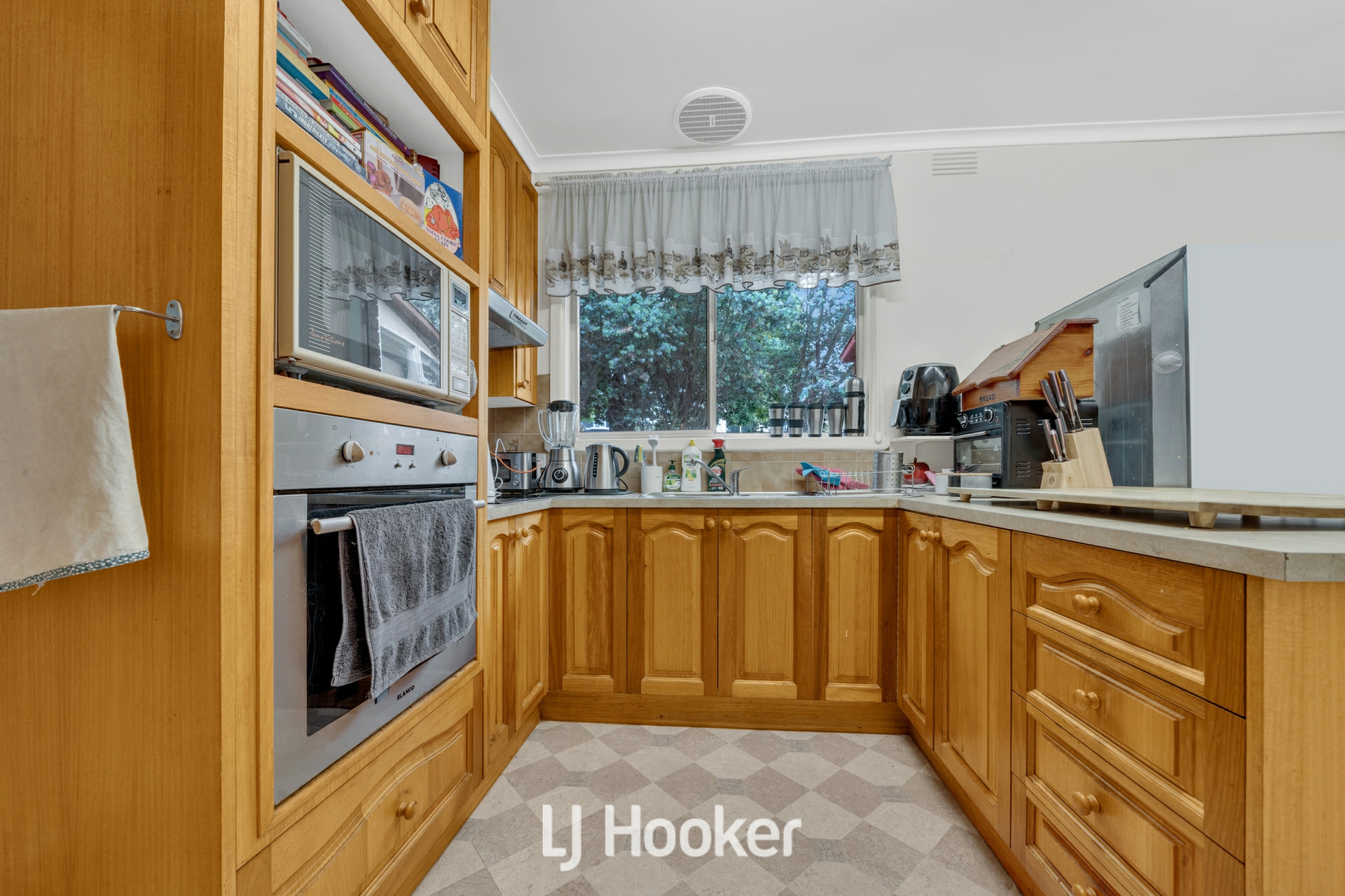 10 Fox Road, NARRE WARREN NORTH