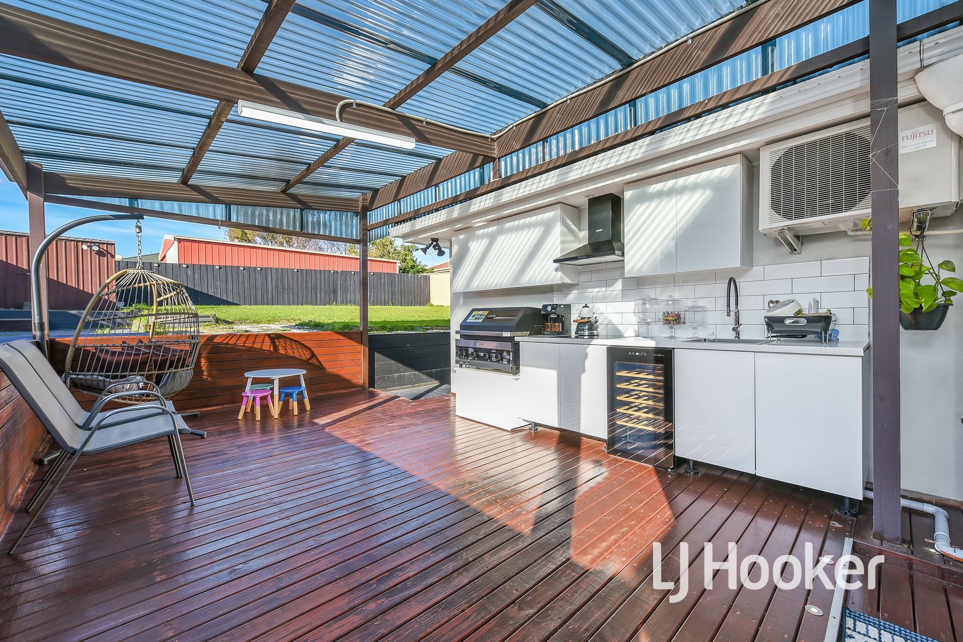 28 Lake View Drive, NARRE WARREN SOUTH