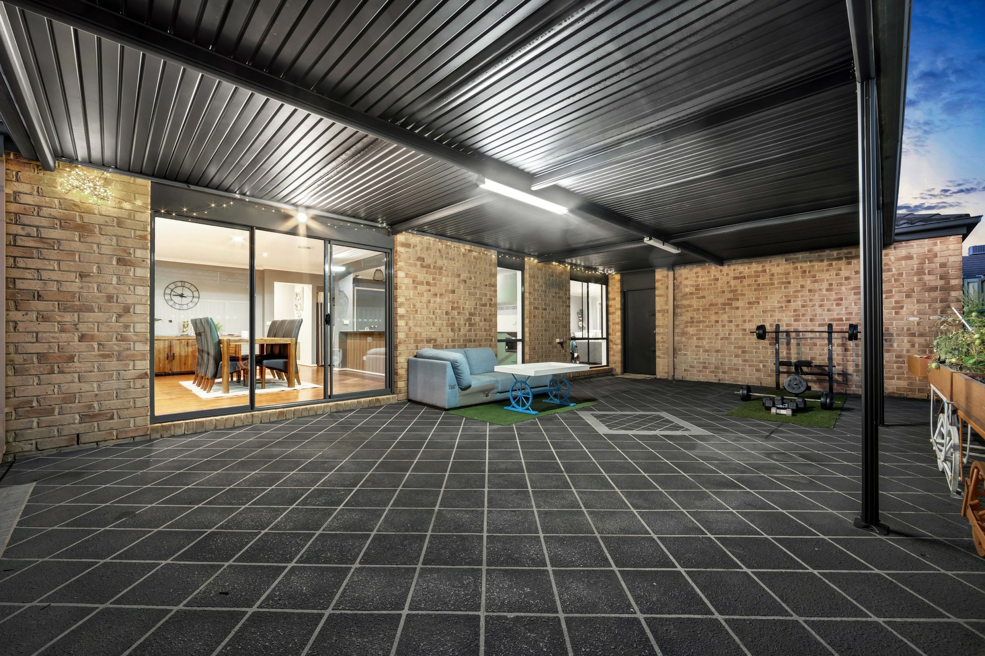 17 Hunt Club Boulevard, CRANBOURNE EAST
