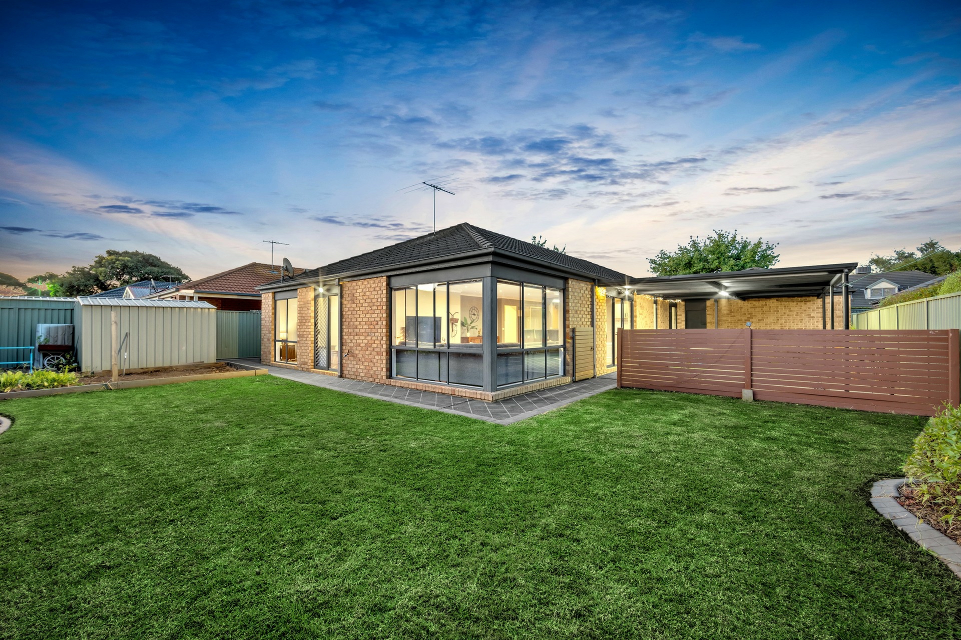 17 Hunt Club Boulevard, CRANBOURNE EAST