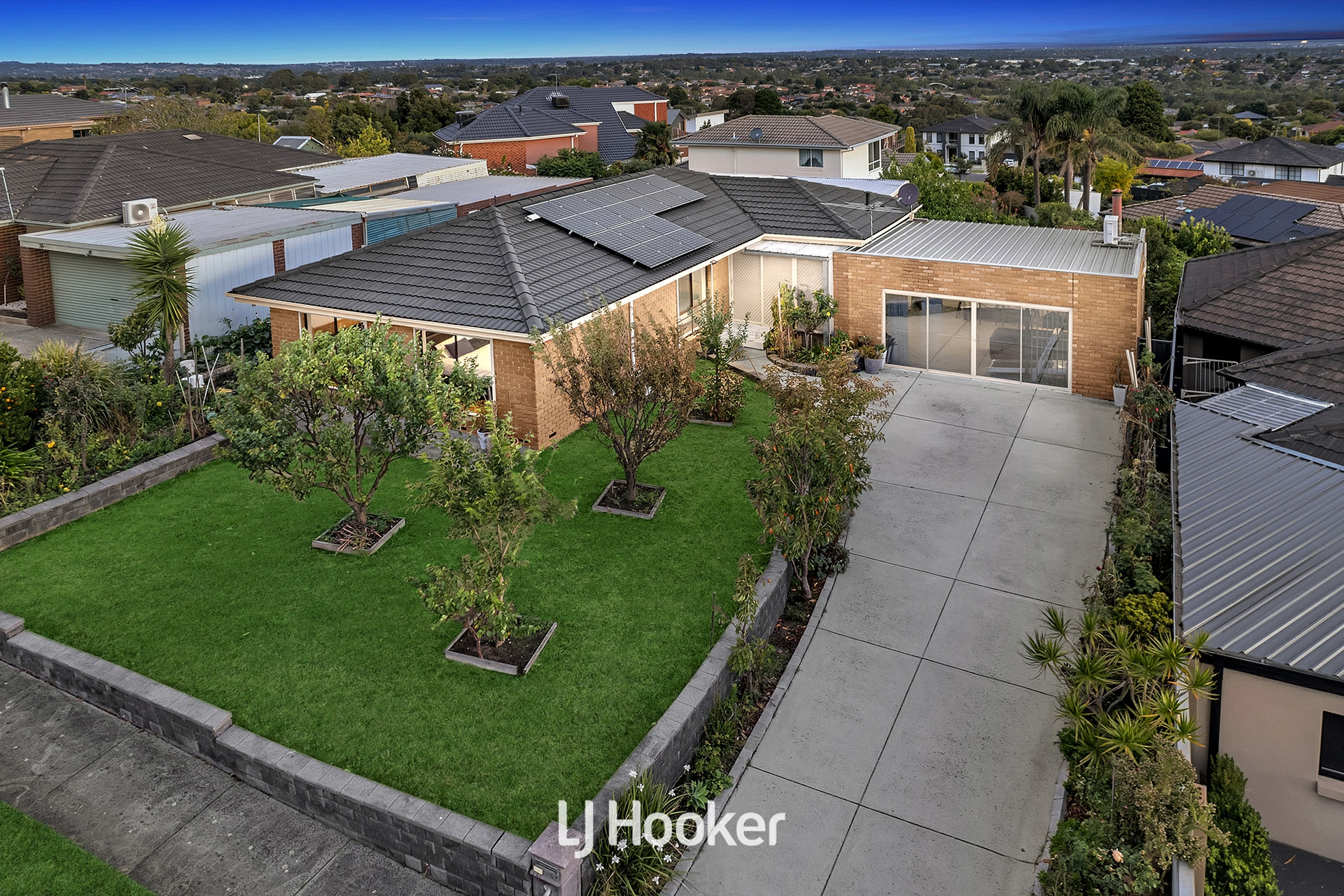 40 John Edgcumbe Way, ENDEAVOUR HILLS