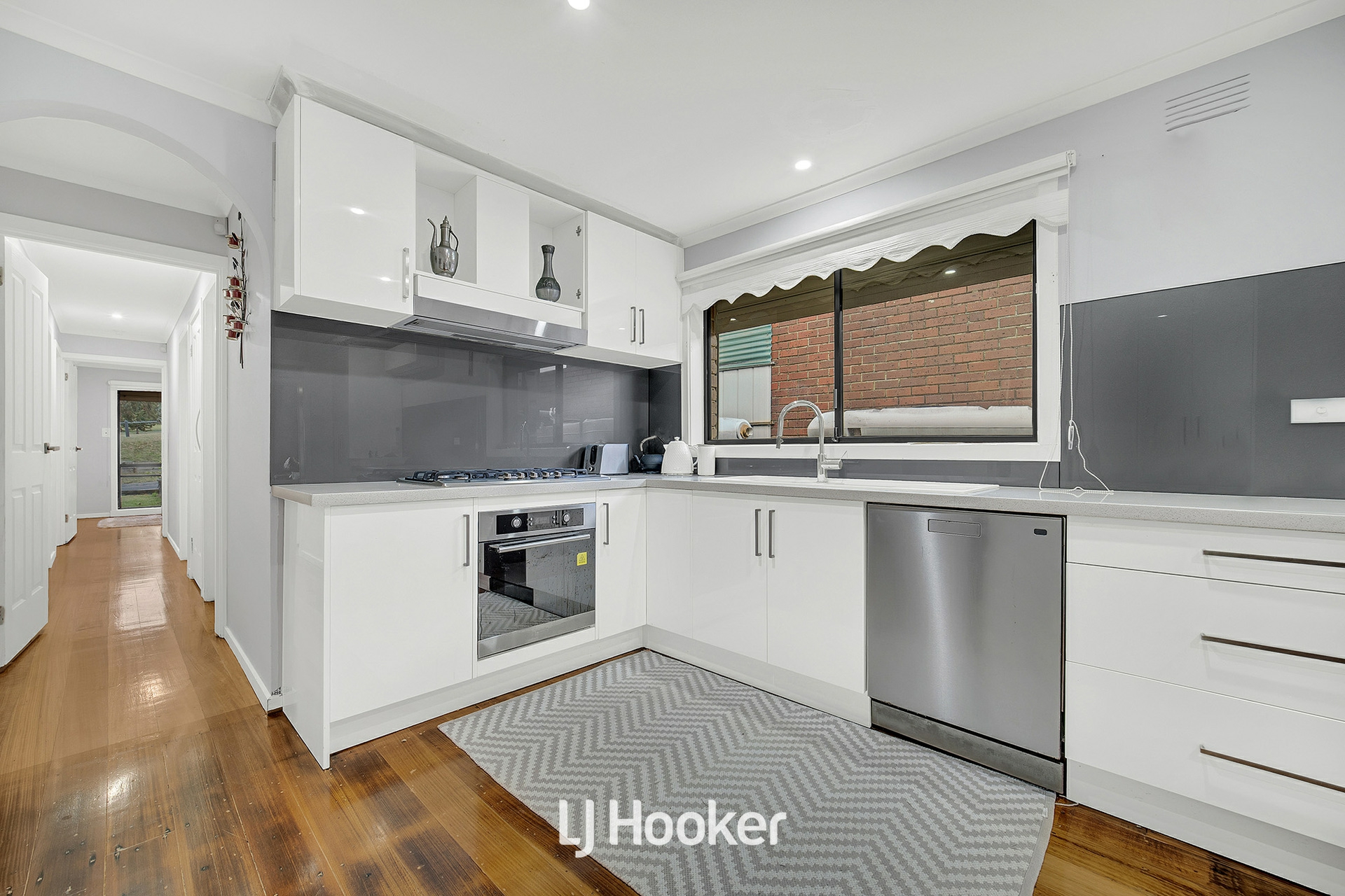 40 John Edgcumbe Way, ENDEAVOUR HILLS