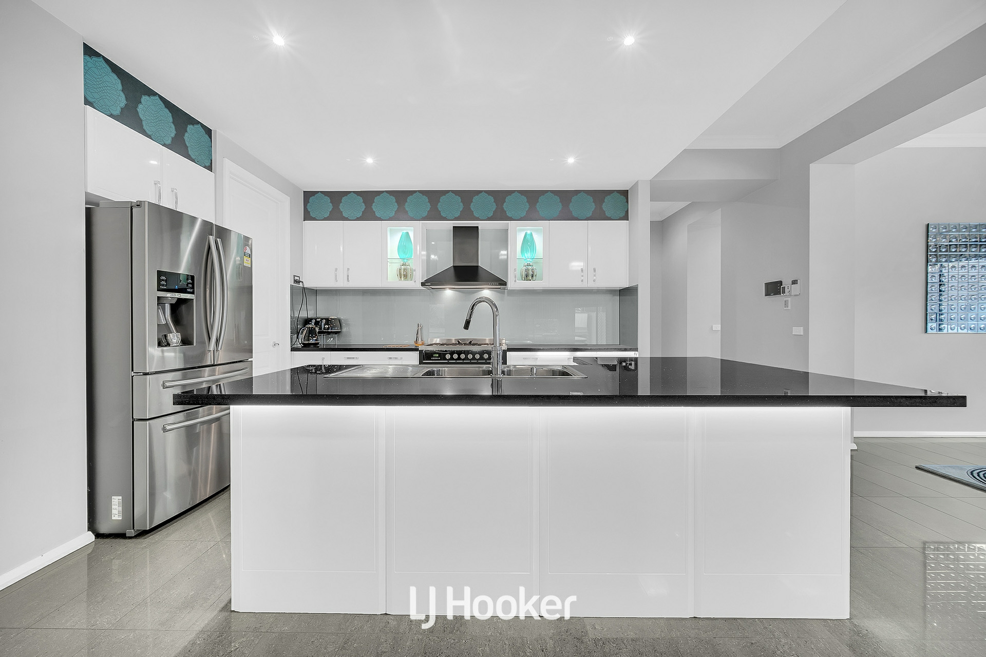 21 Avenview Drive, NARRE WARREN NORTH