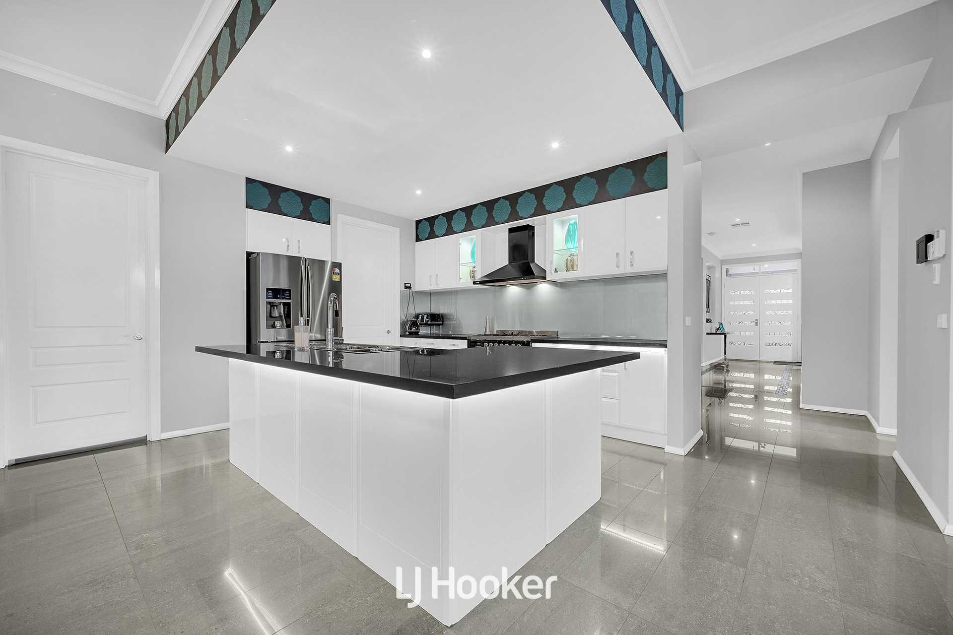 21 Avenview Drive, NARRE WARREN NORTH