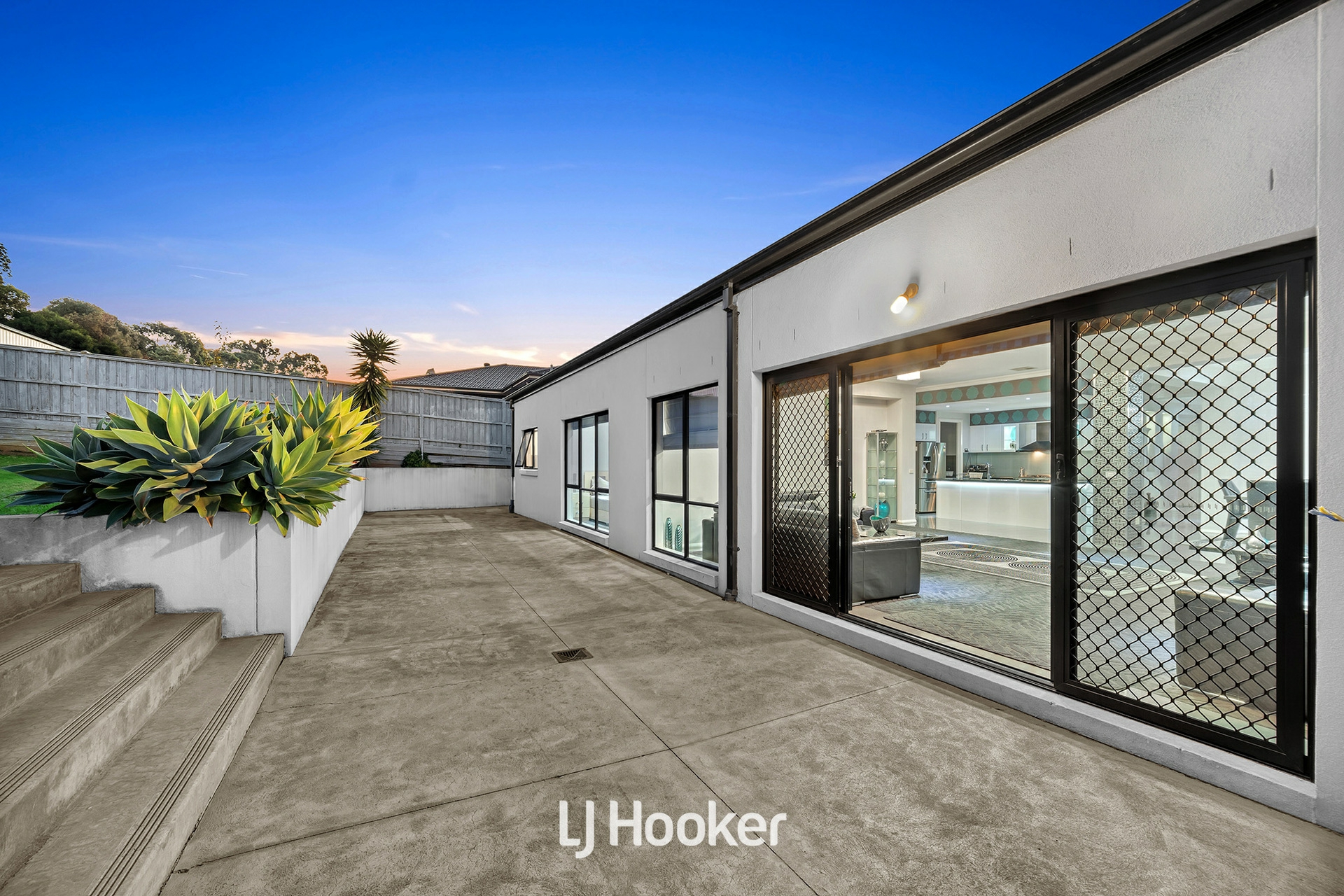 21 Avenview Drive, NARRE WARREN NORTH
