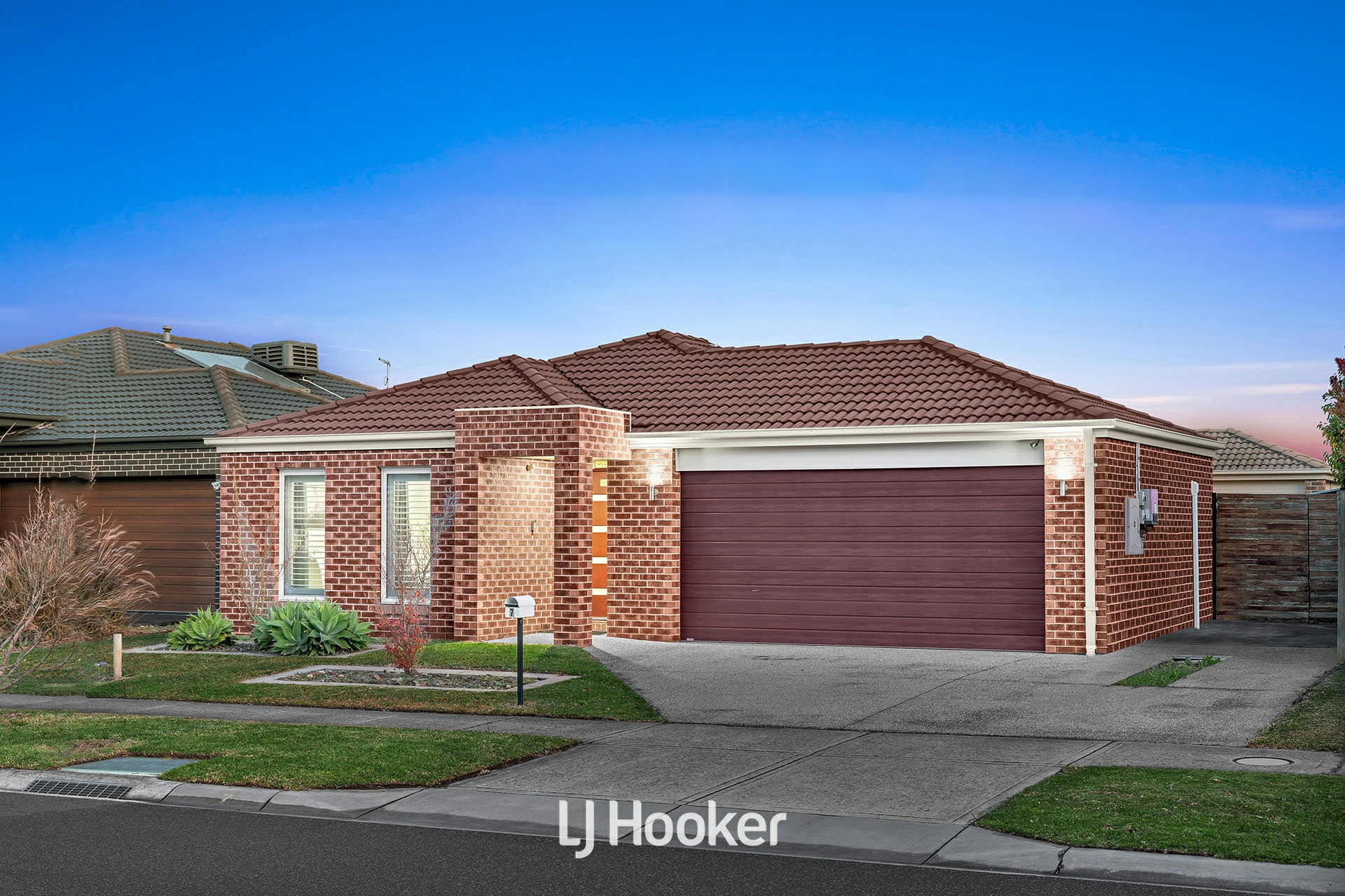 7 Currawong Crescent Pakenham VIC House for Sale LJ Hooker
