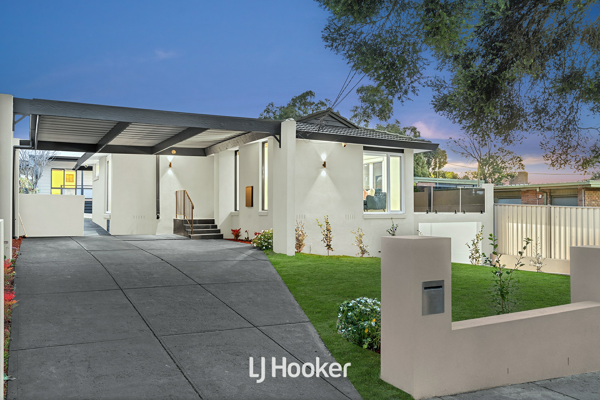 28 Outlook Drive, DANDENONG NORTH