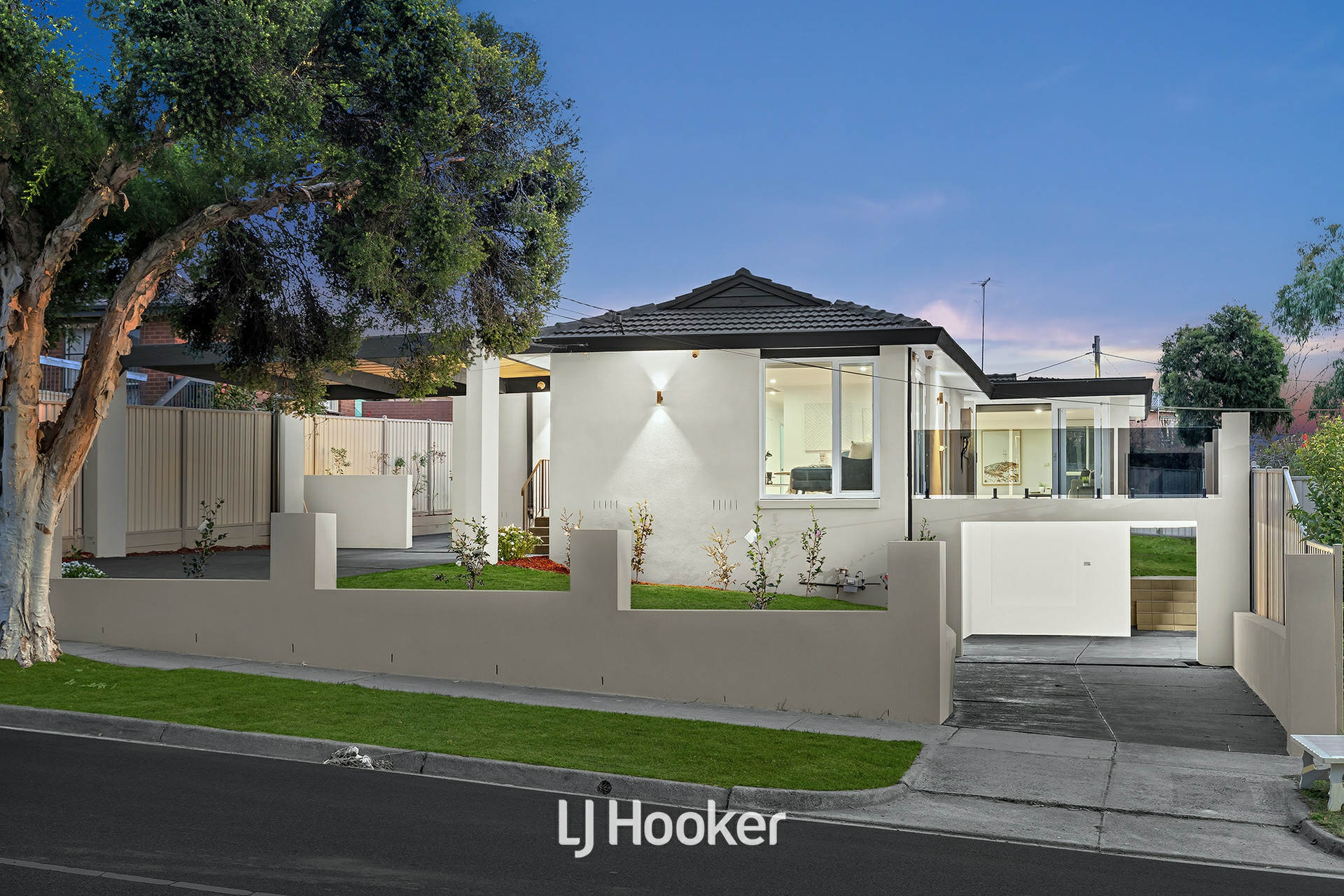 28 Outlook Drive, DANDENONG NORTH