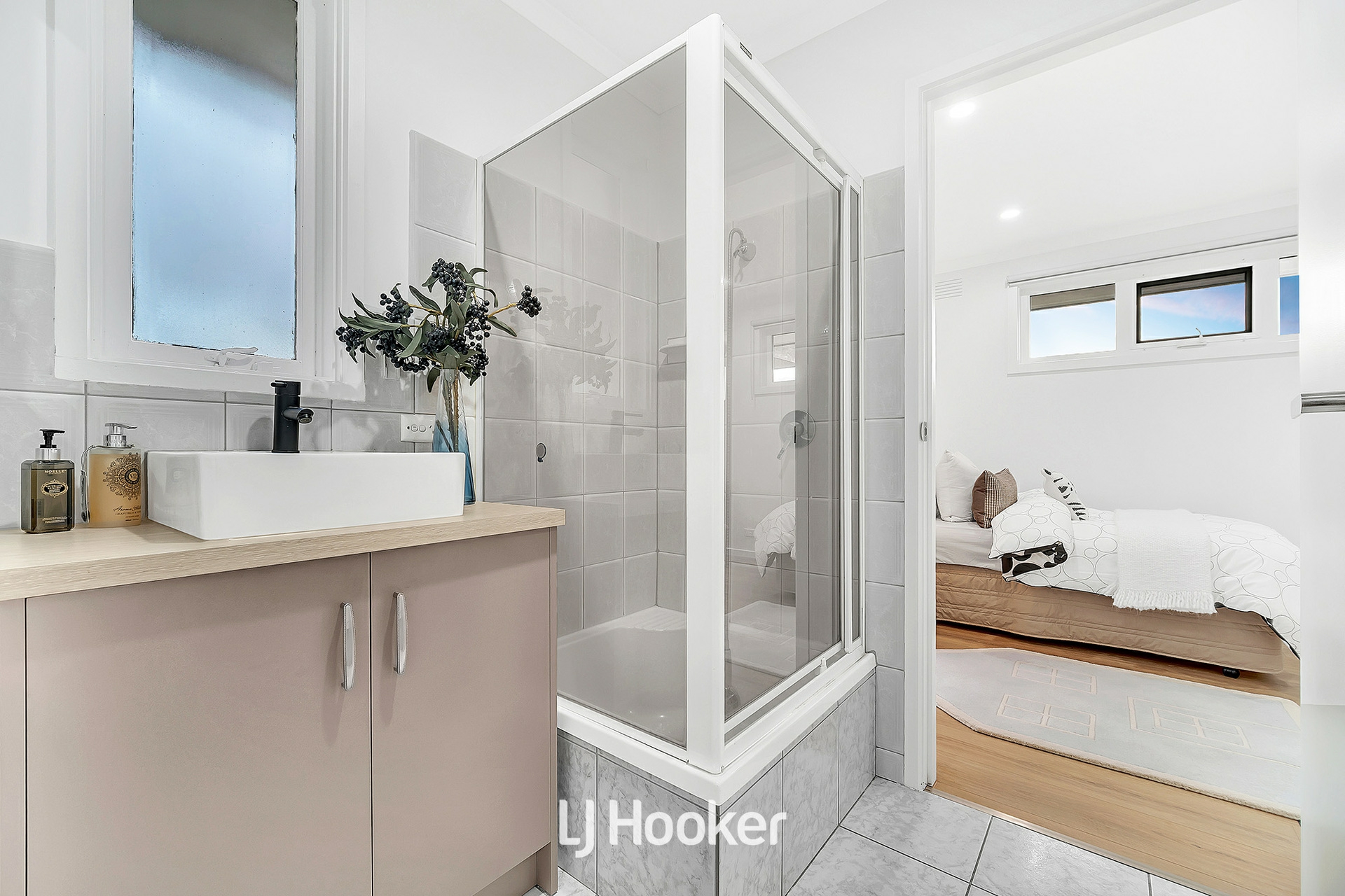 28 Outlook Drive, DANDENONG NORTH