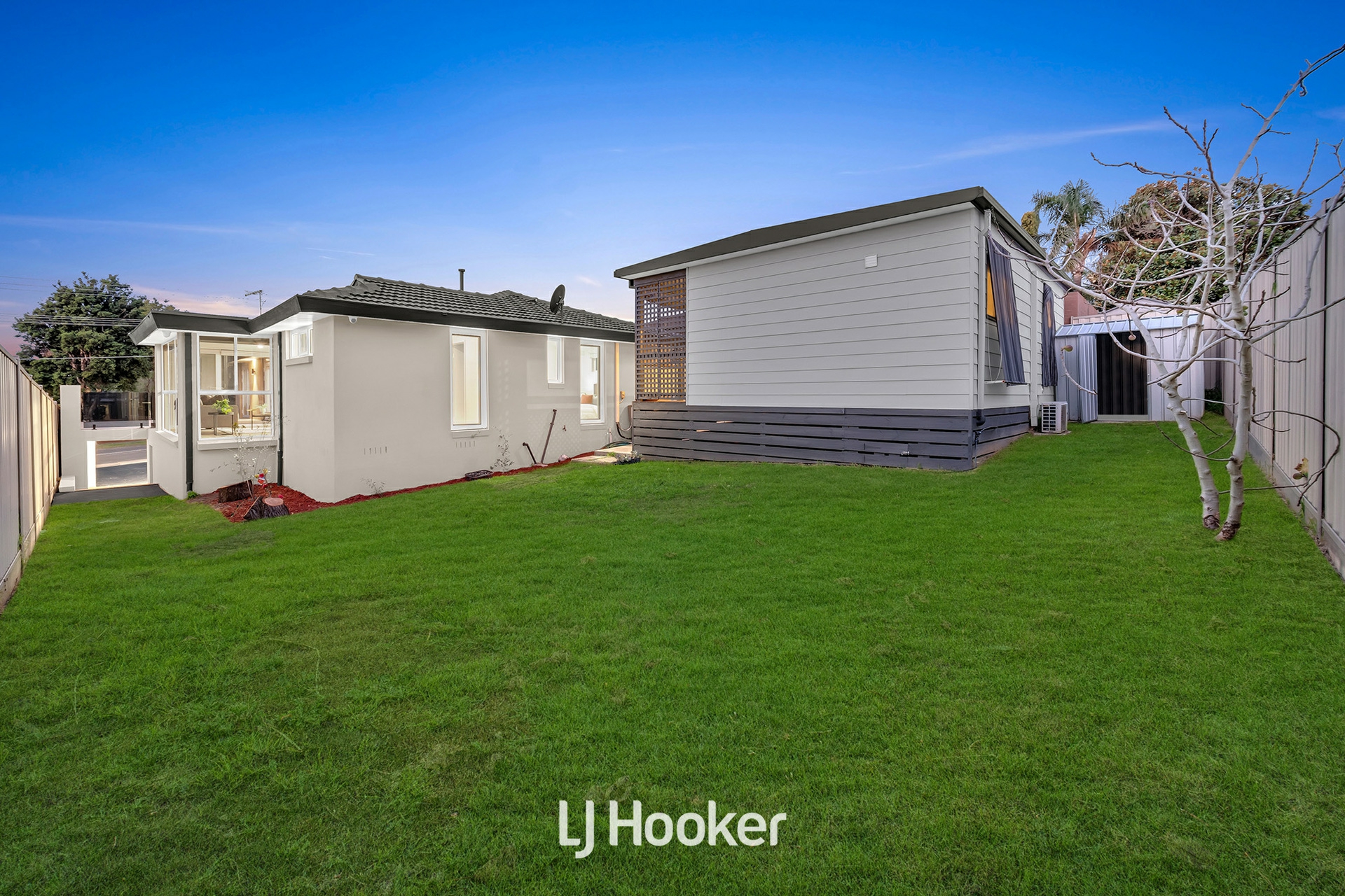 28 Outlook Drive, DANDENONG NORTH