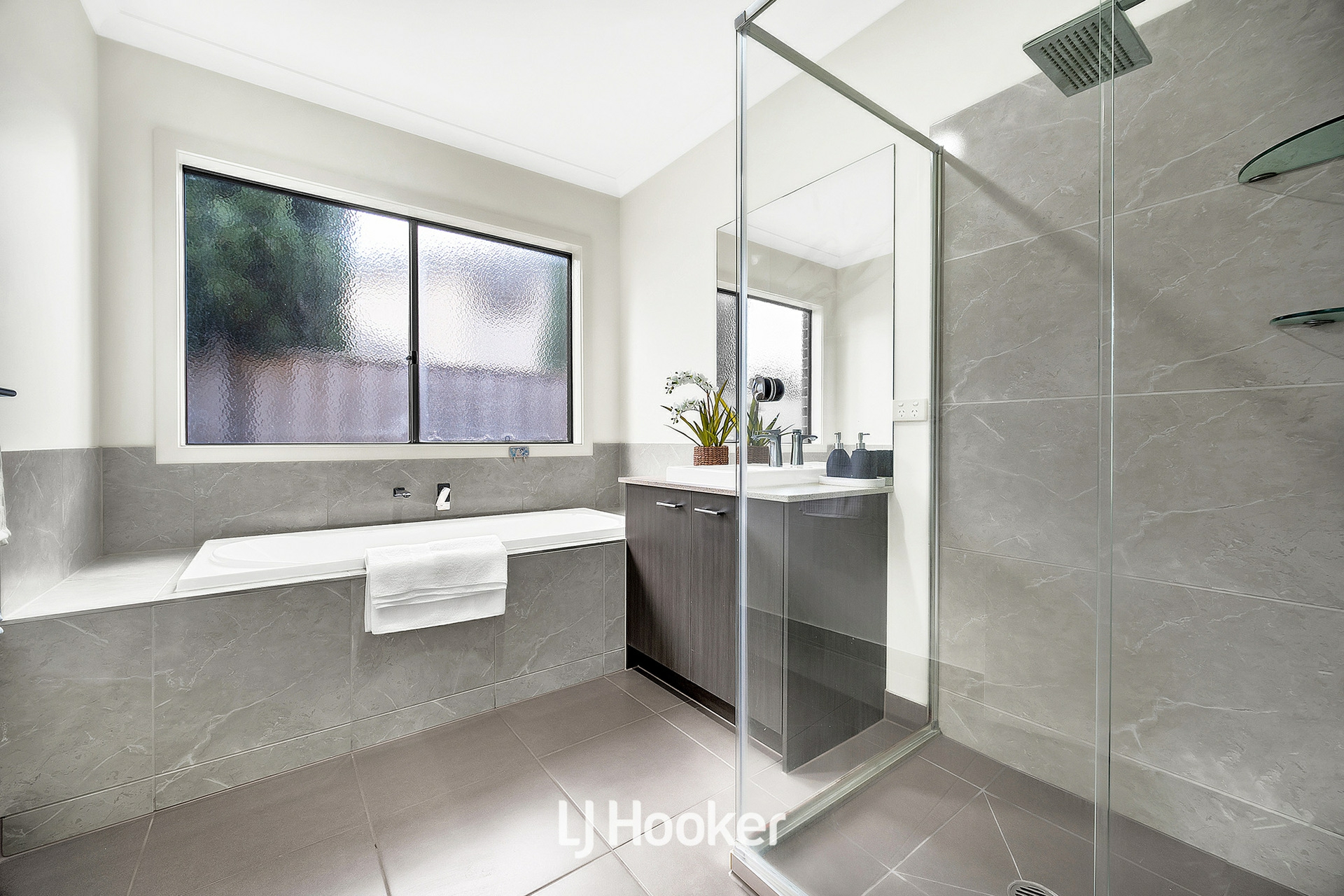 9 Barwon Street, CLYDE NORTH