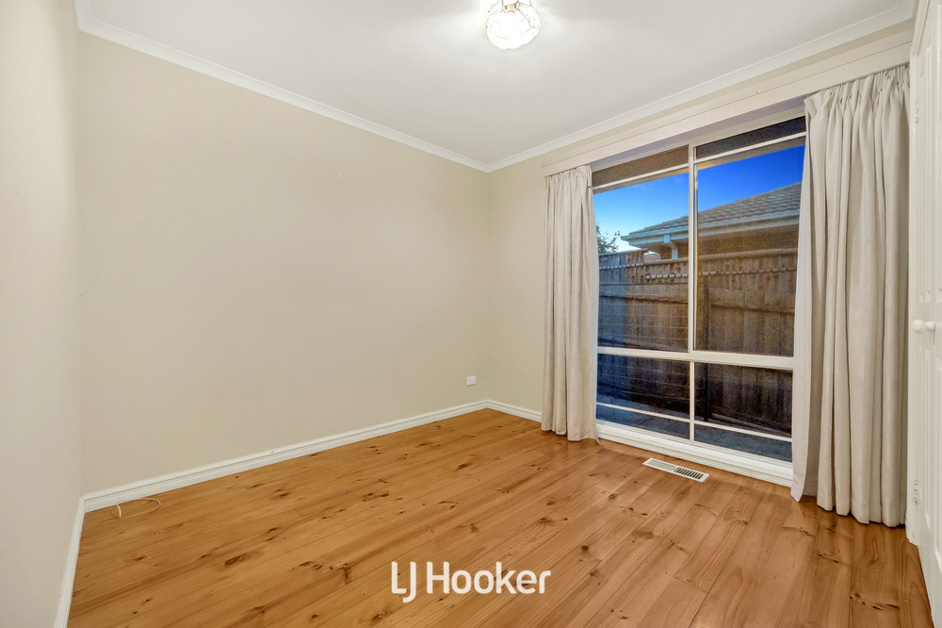 2/89 Clow Street, DANDENONG