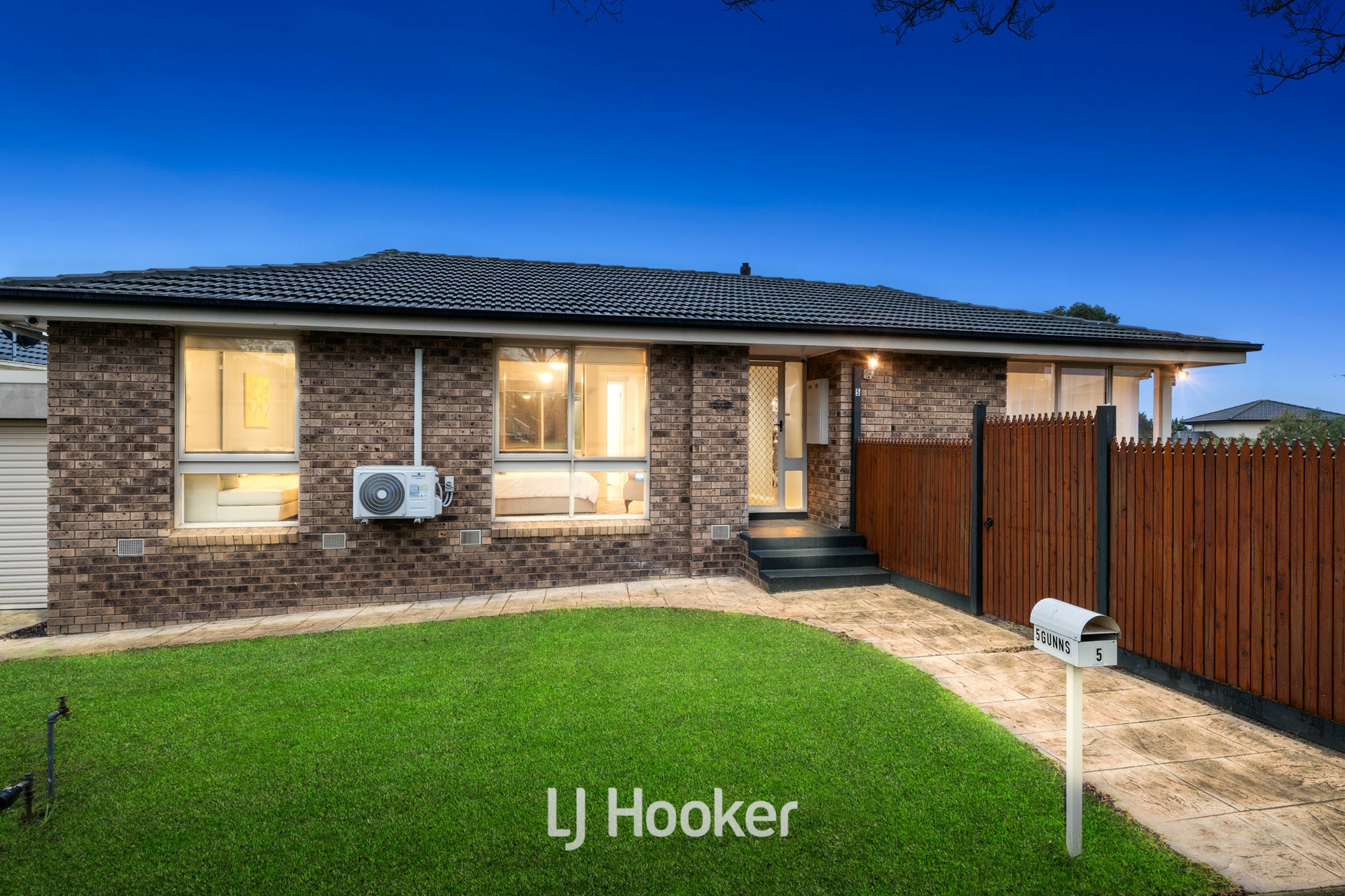 5 Gunns Road, Hallam