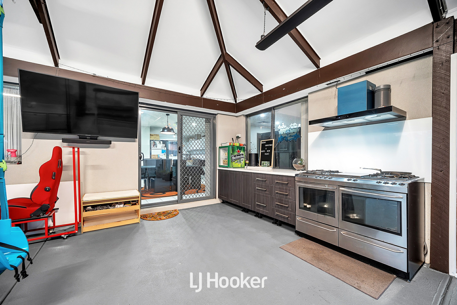 53 Oakland Drive, HAMPTON PARK