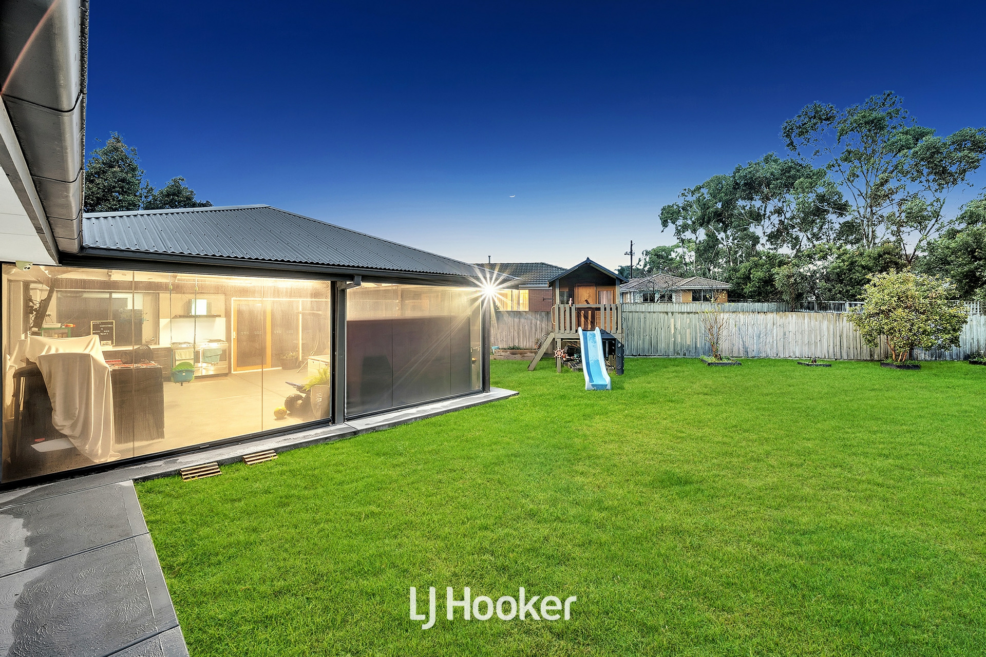 53 Oakland Drive, HAMPTON PARK