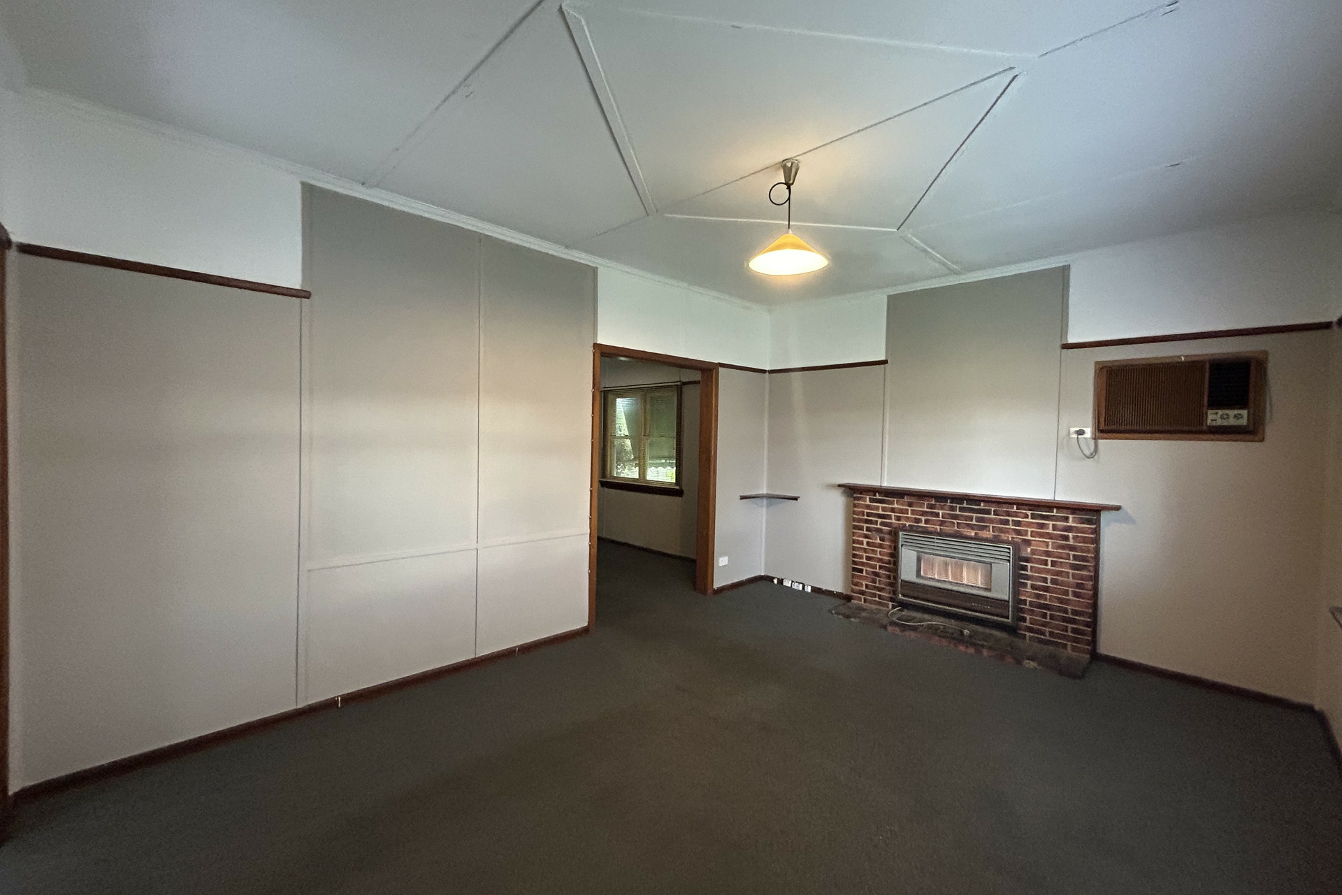 26 Wedge Street, DANDENONG