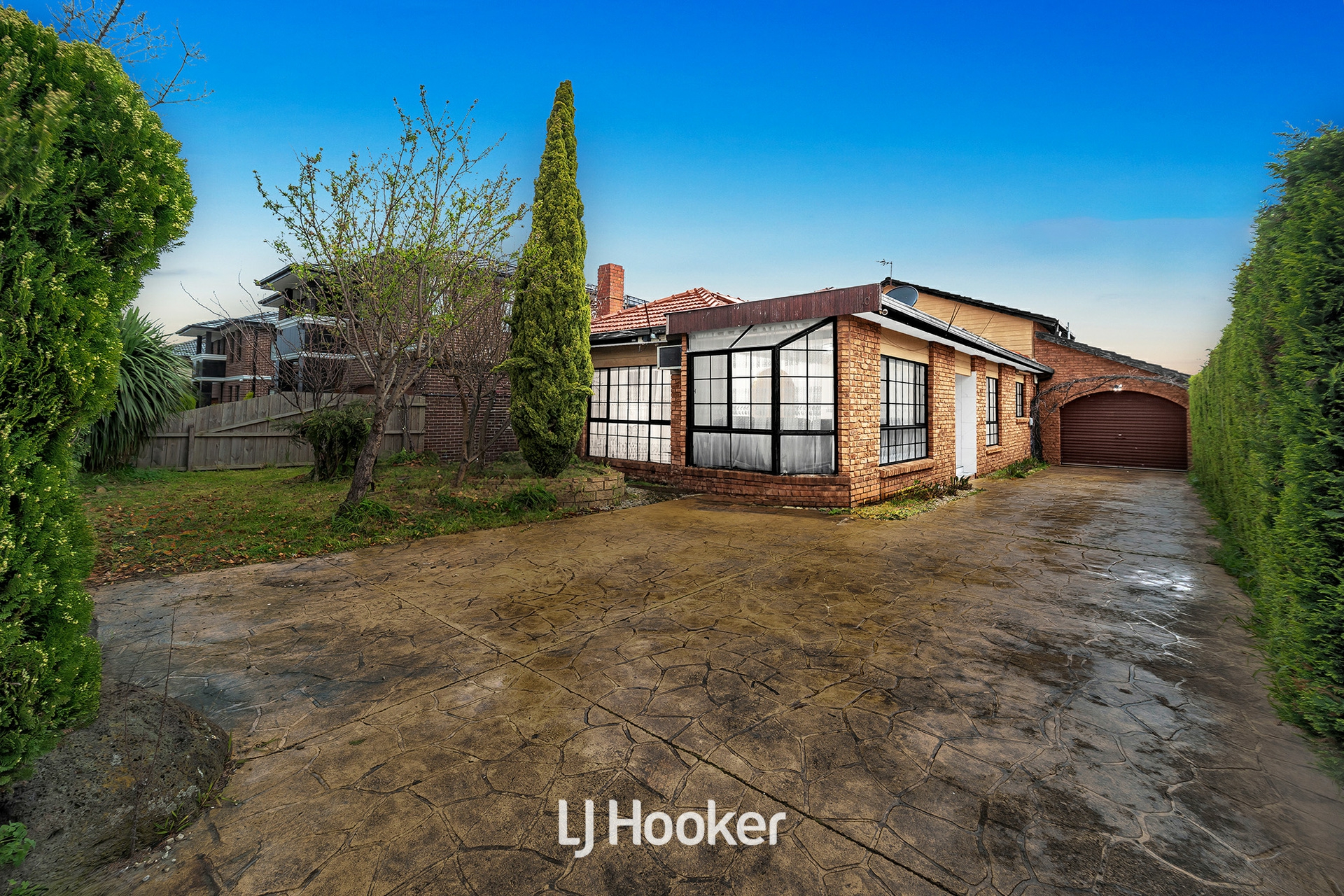 10 Grandview Avenue, DANDENONG