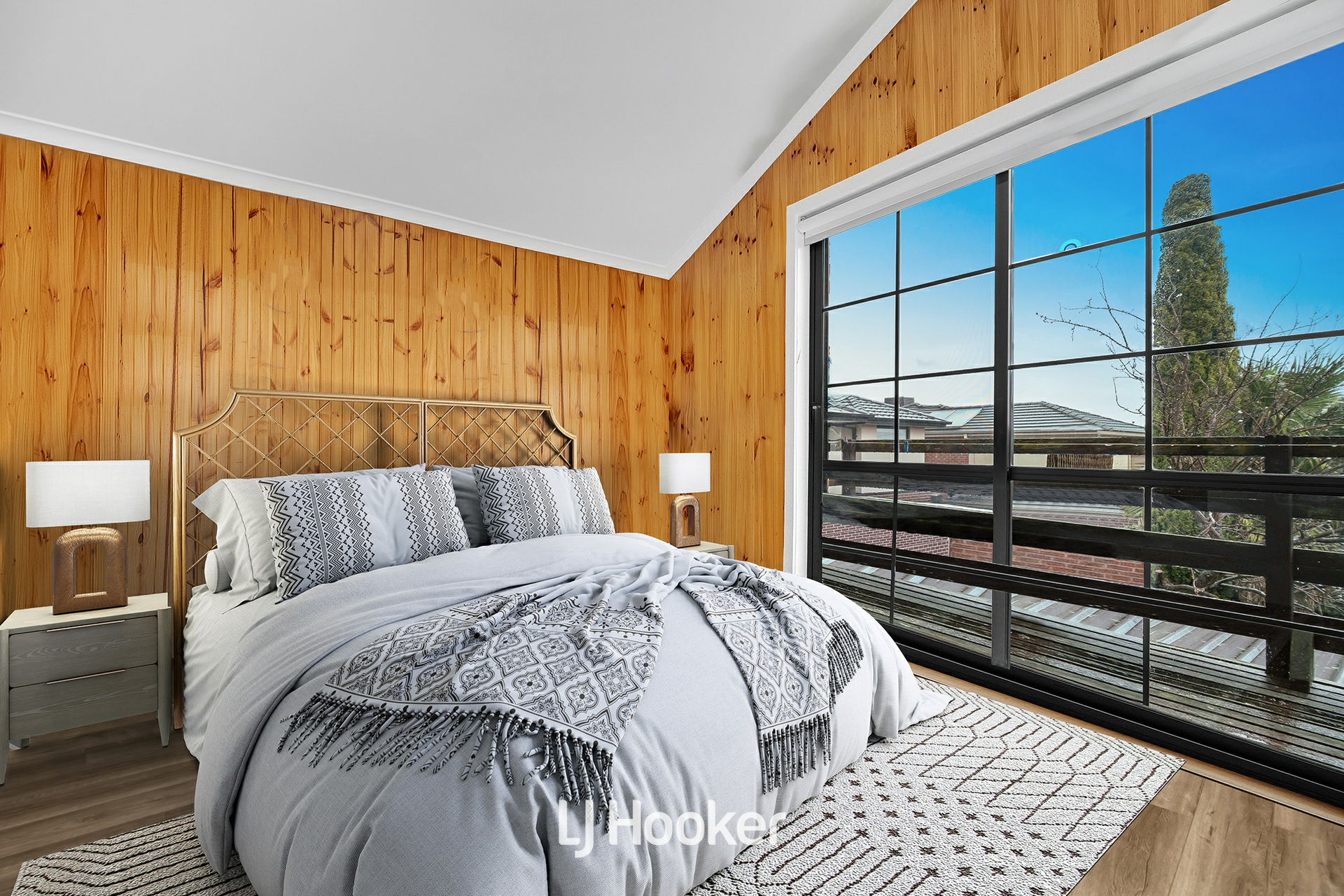10 Grandview Avenue, DANDENONG