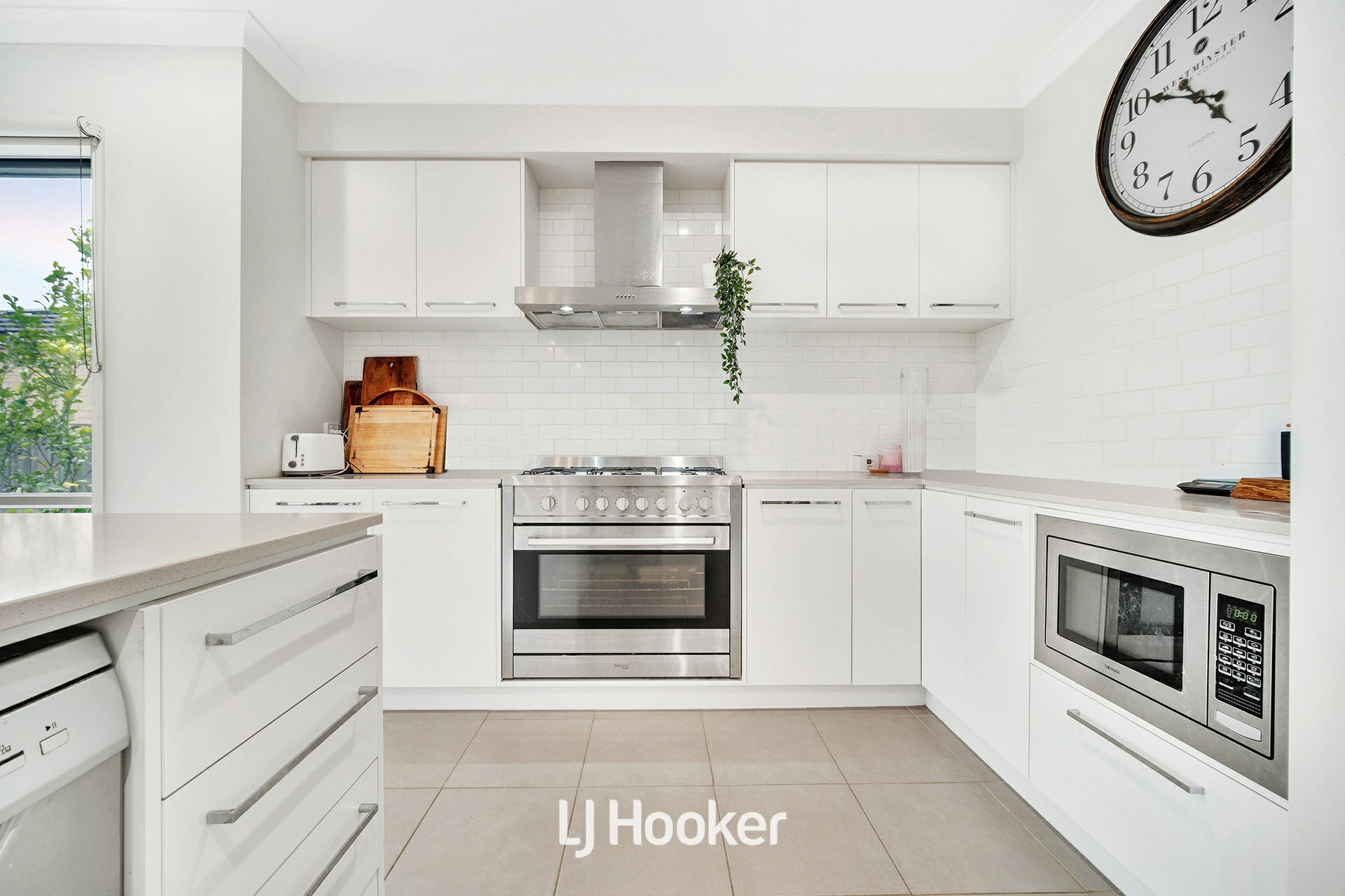 11 Barrier Parade, CLYDE NORTH