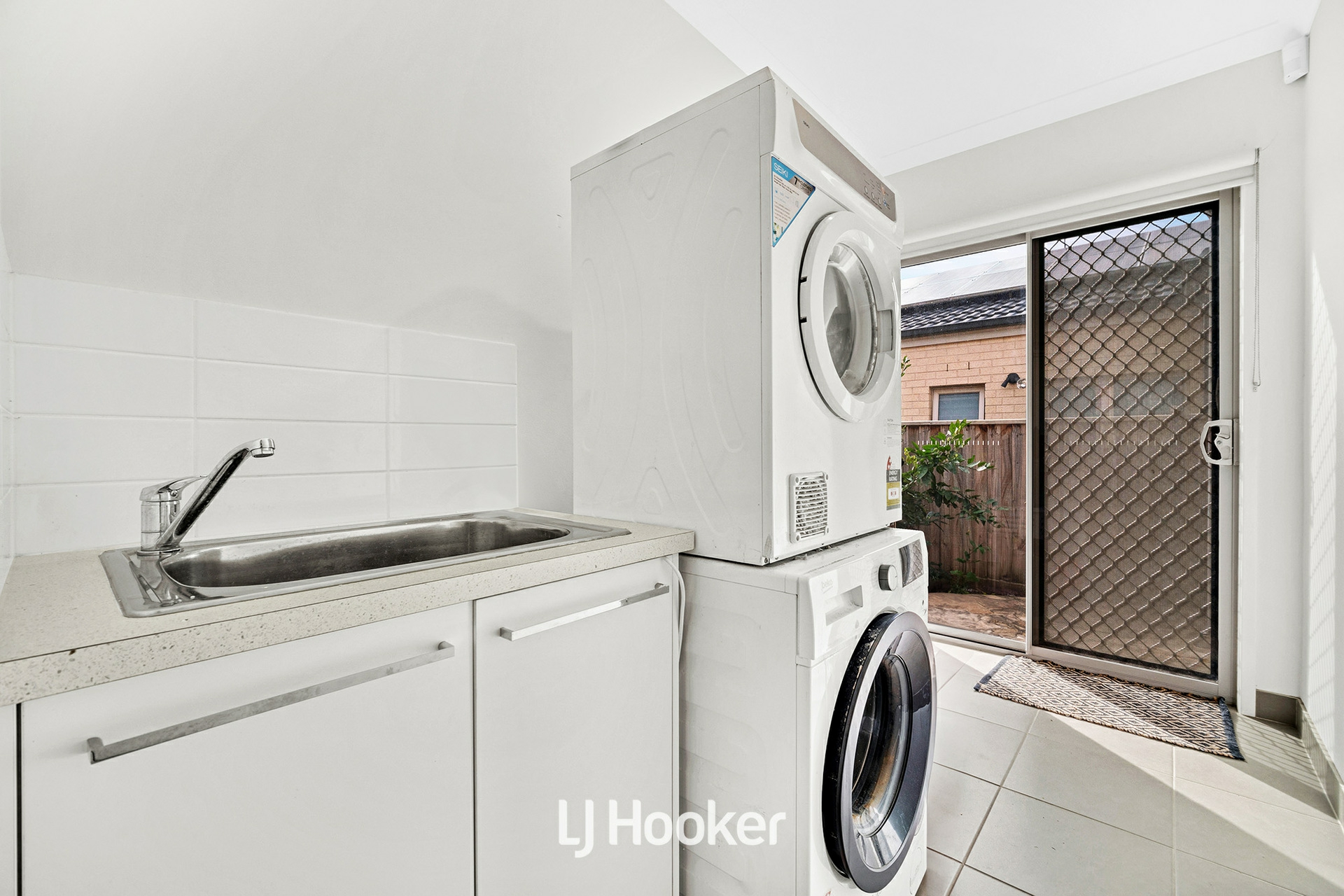 11 Barrier Parade, CLYDE NORTH
